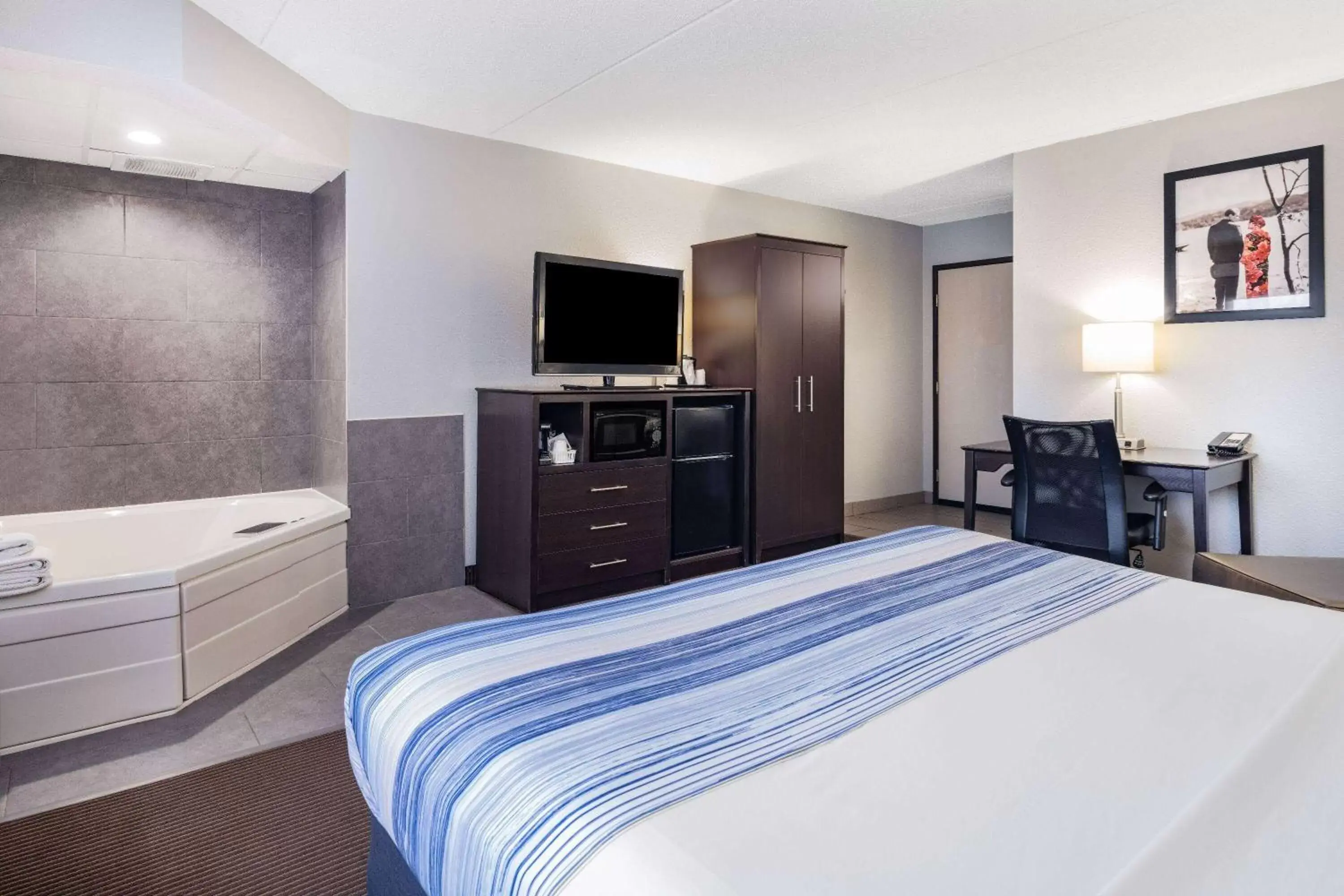 King Studio Suite - Non-Smoking in AmericInn by Wyndham Plover Stevens Point King Studio Suite - Non-Smoking in AmericInn by Wyndham Plover Stevens Point