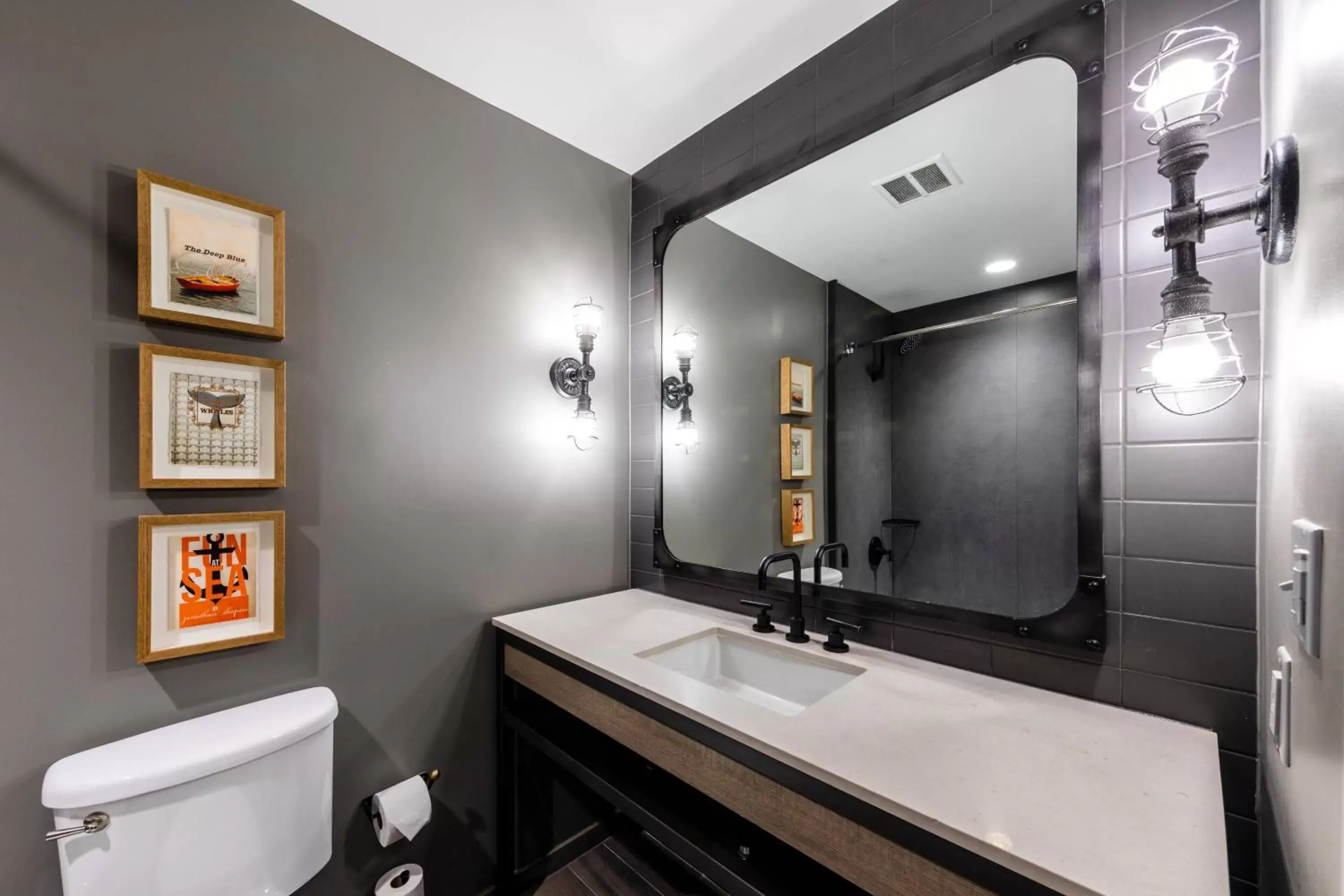 King Room with Sofa Bed and Adapted Tub - Mobility and Hearing Accessible in Marriott Vacation Club Pulse, San Francisco King Room with Sofa Bed and Adapted Tub - Mobility and Hearing Accessible in Marriott Vacation Club Pulse, San Francisco