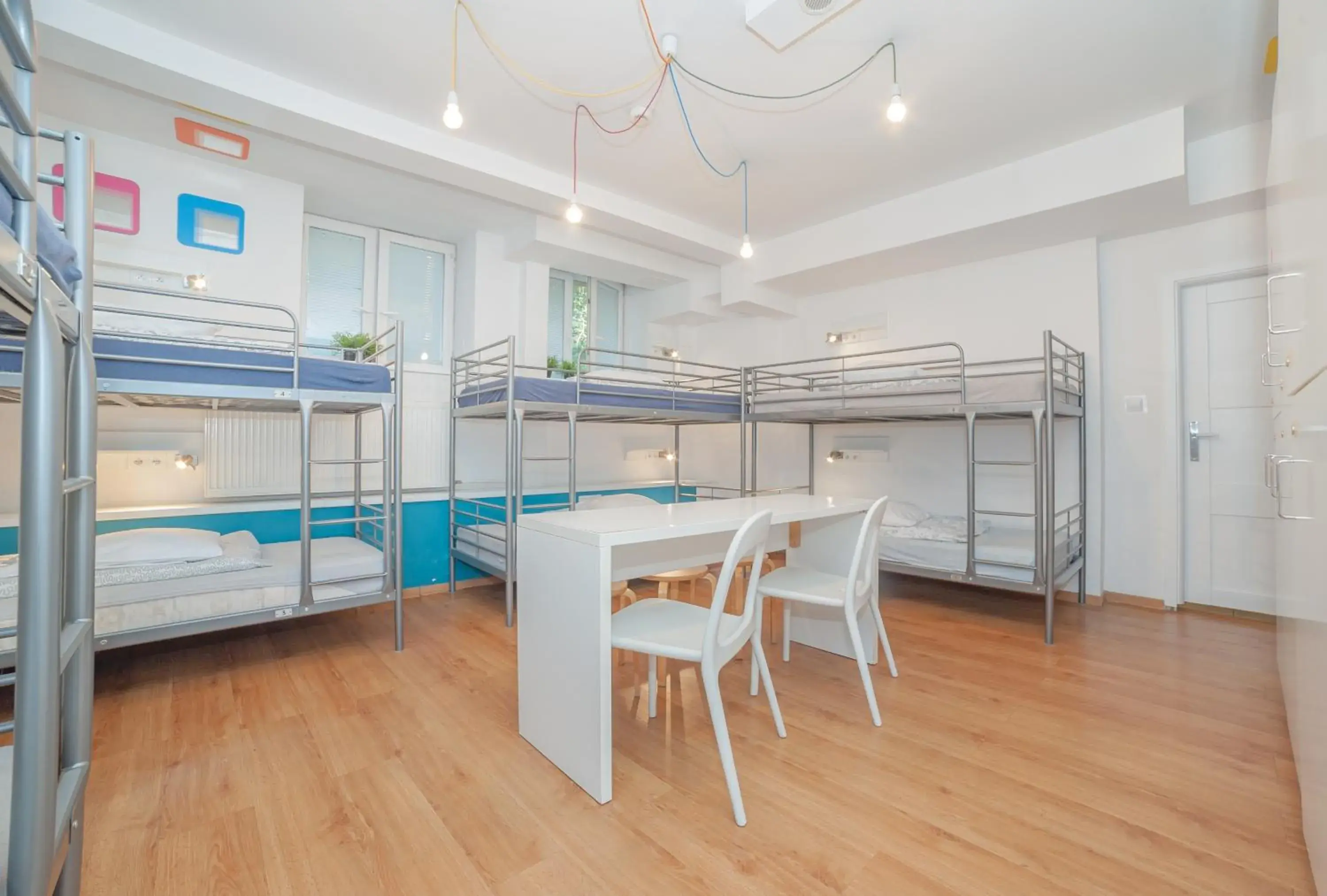 Bed in 8-Bed Dormitory Room with Bathroom in Tatamka Hostel Bed in 8-Bed Dormitory Room with Bathroom in Tatamka Hostel