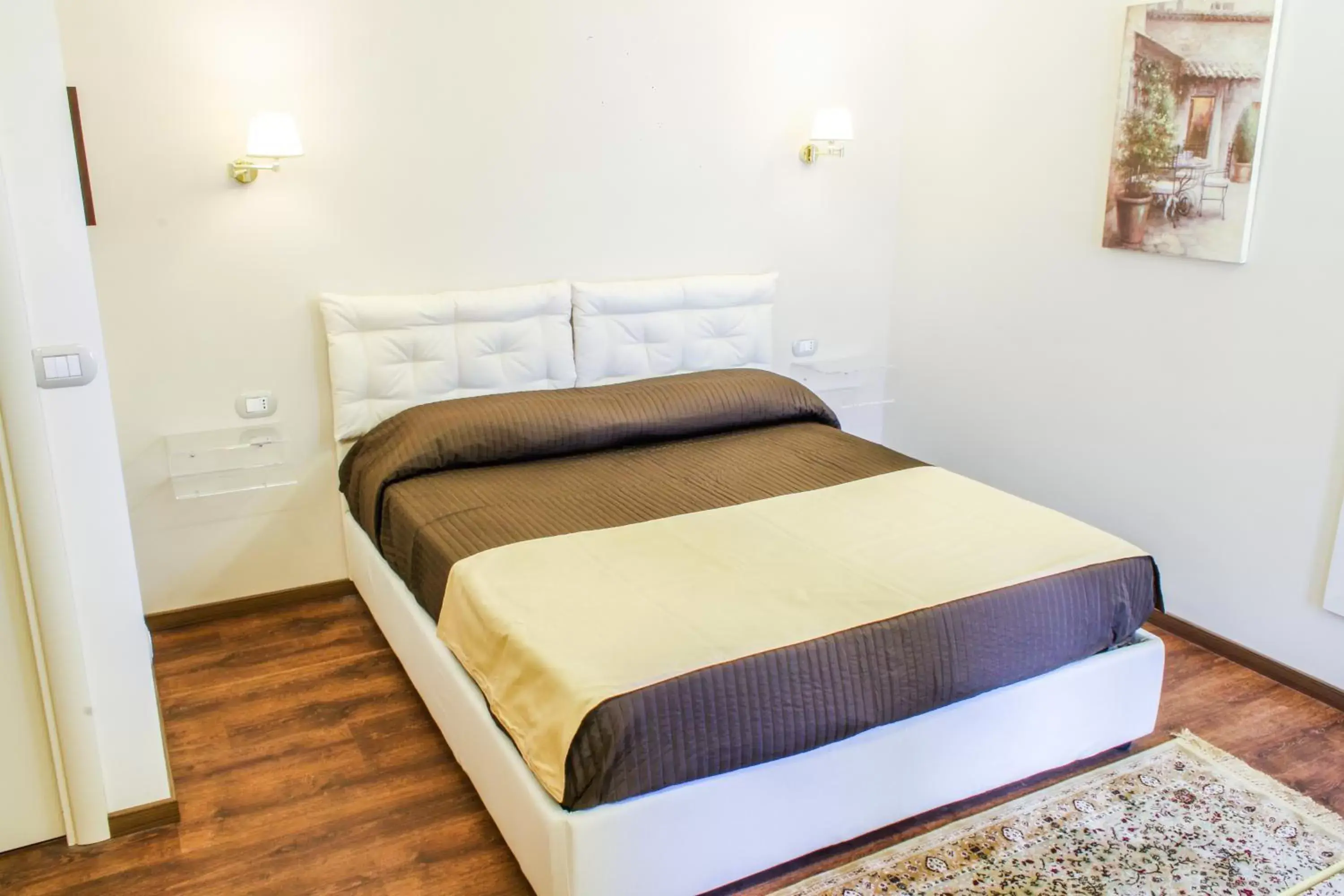 Suite with Terrace - single occupancy in 96 Guest House Suite with Terrace - single occupancy in 96 Guest House