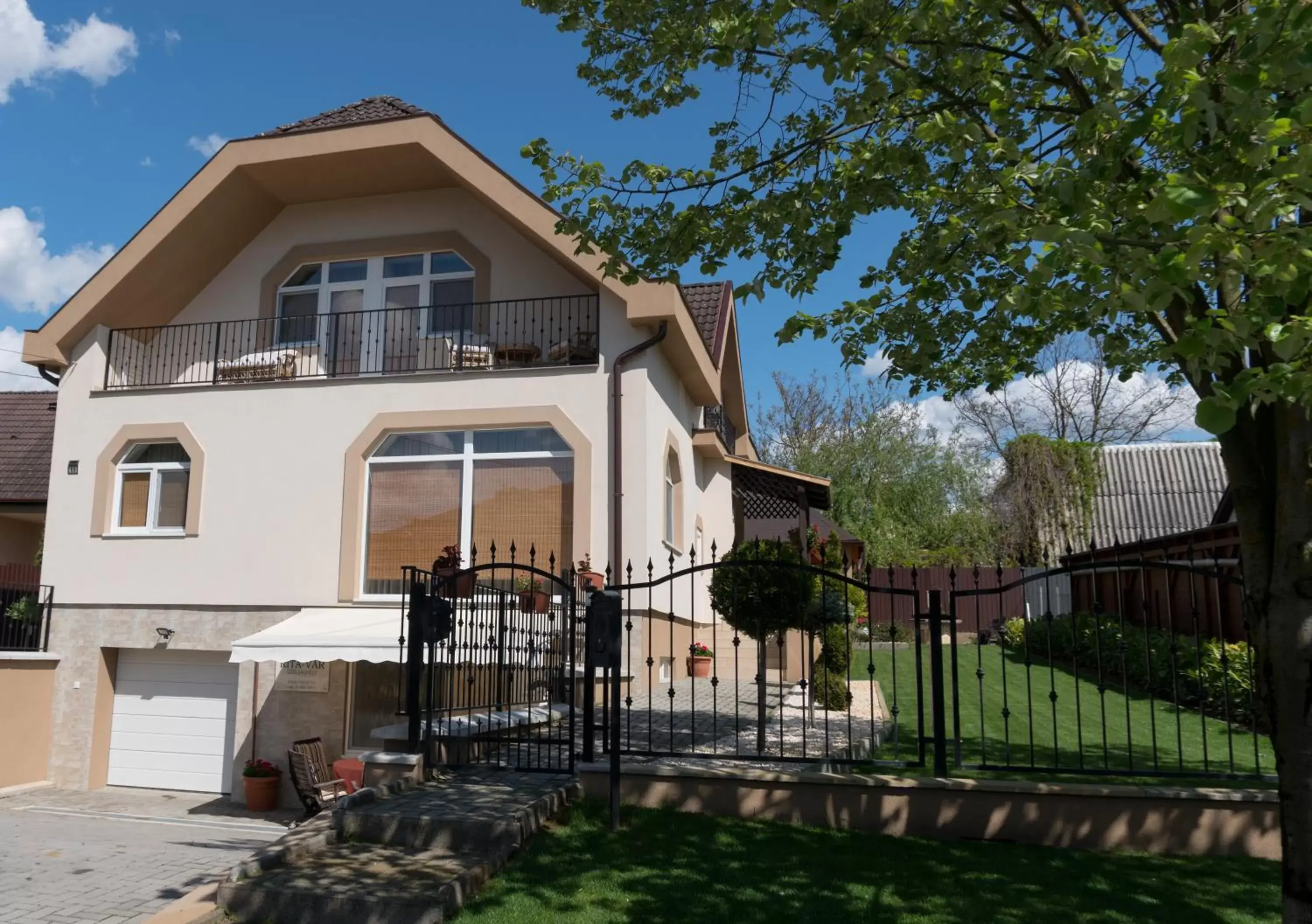 Rita-Vár Szálláshely Rita-Vár Szálláshely