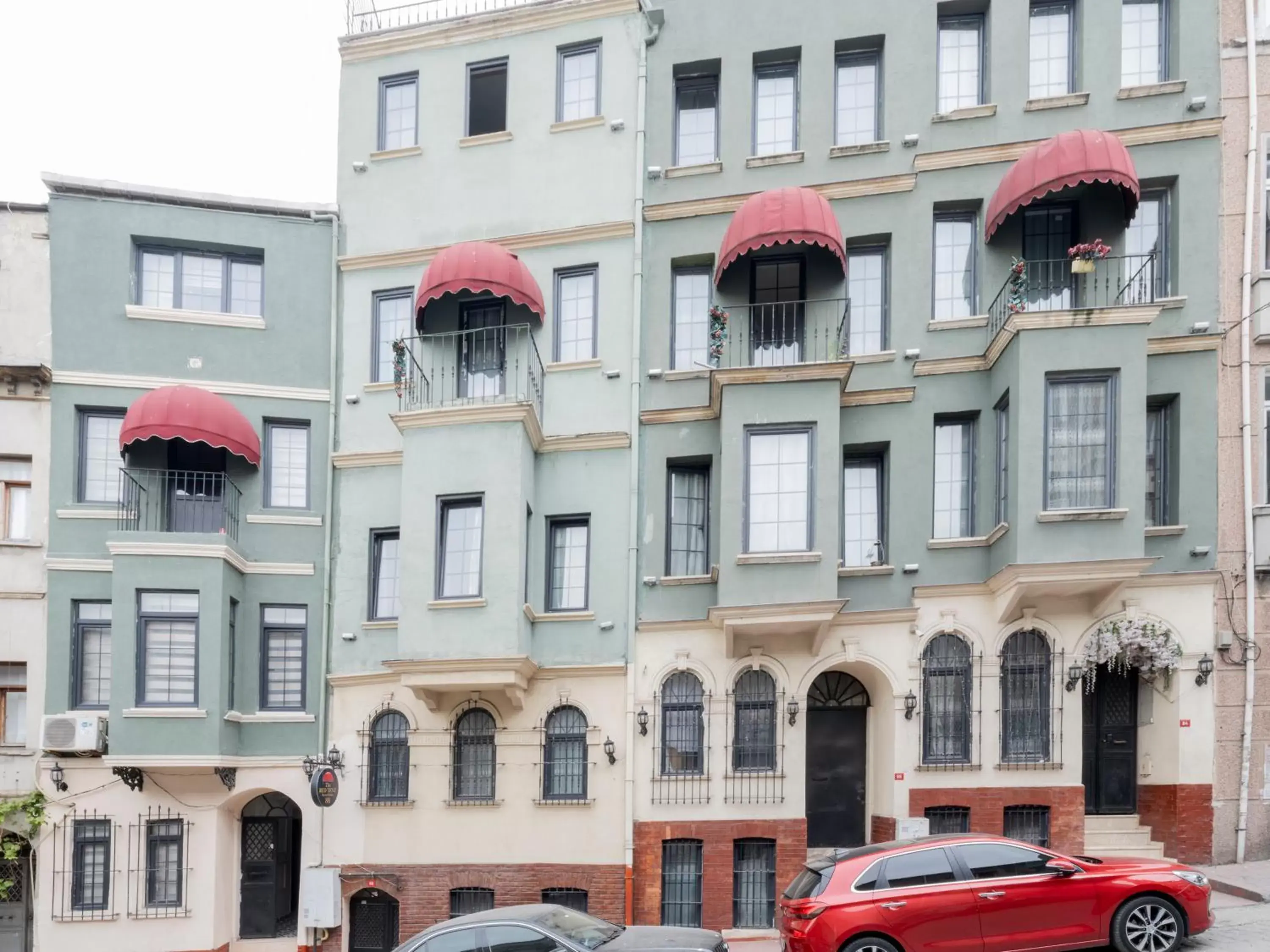 The Red Tent Suite 88 The Red Tent Suite 88