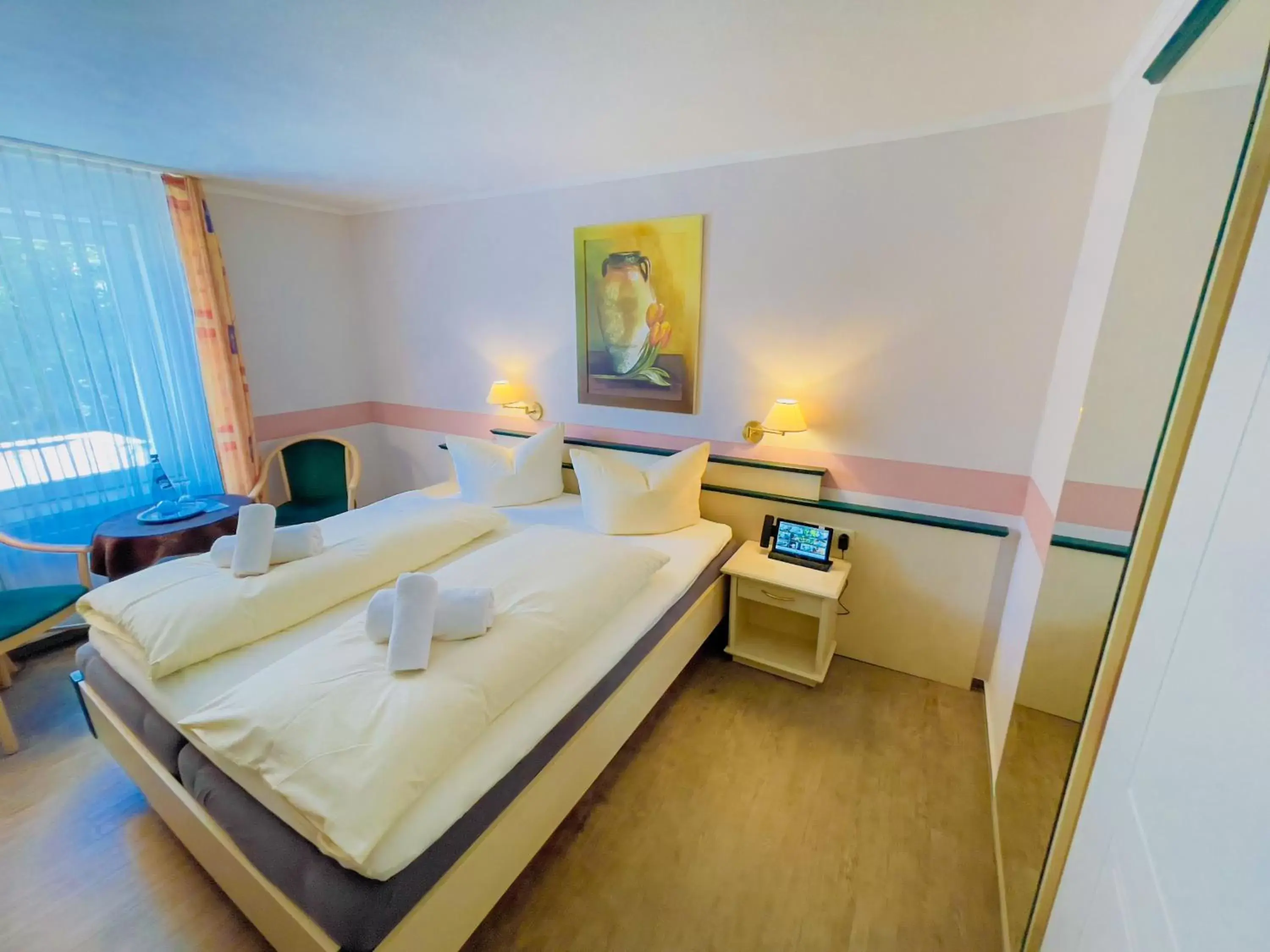 Budget Double Room - single occupancy in Hotel Schnehagen Budget Double Room - single occupancy in Hotel Schnehagen