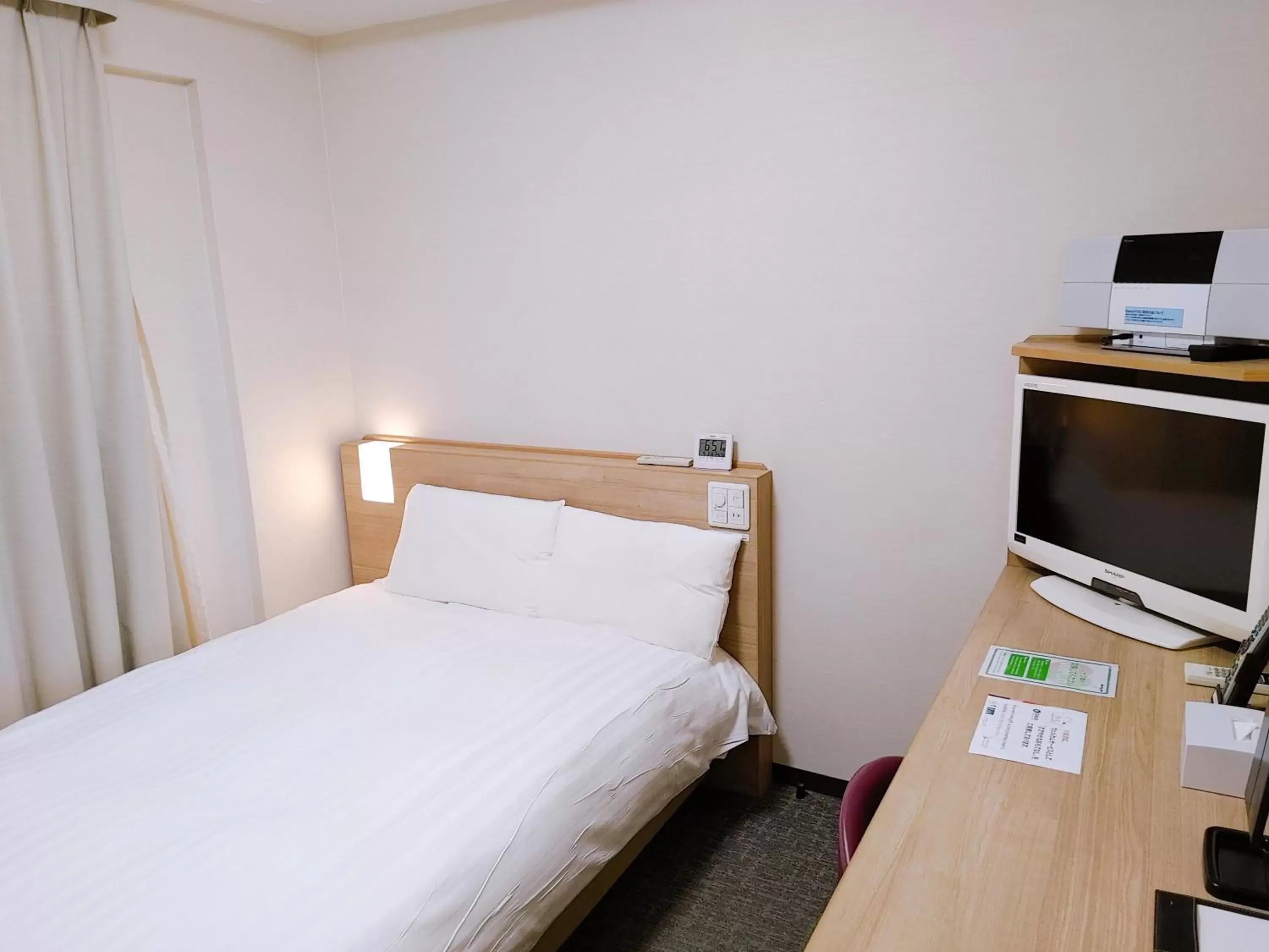 Double Room with Small Double Bed for Single Use - Non-Smoking in Dormy Inn Express Matsue Double Room with Small Double Bed for Single Use - Non-Smoking in Dormy Inn Express Matsue