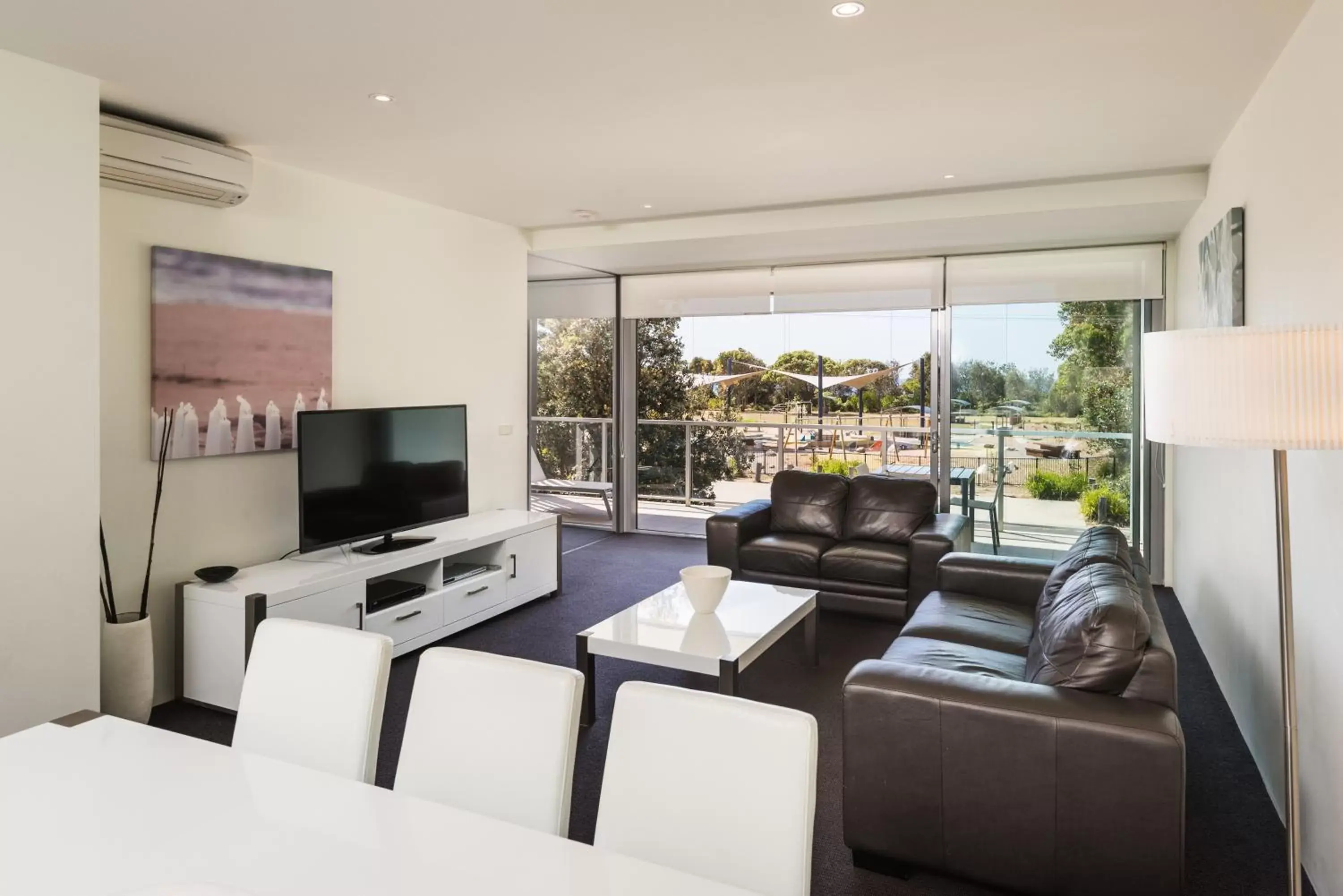 Two-Bedroom Apartment - Beachside in Coast Resort Merimbula Two-Bedroom Apartment - Beachside in Coast Resort Merimbula