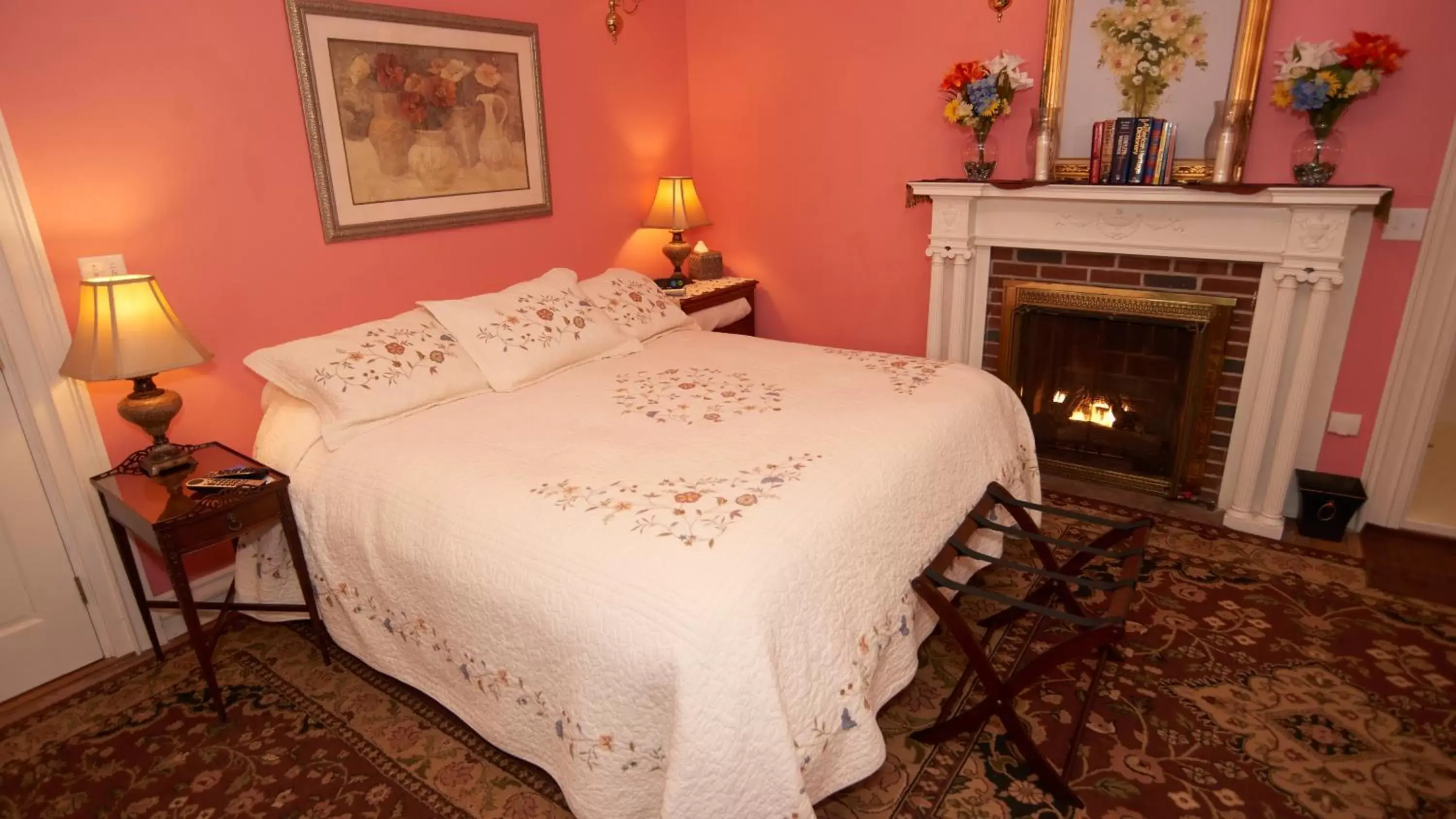 King Suite in Center Harbor Sutton House B & B King Suite in Center Harbor Sutton House B & B