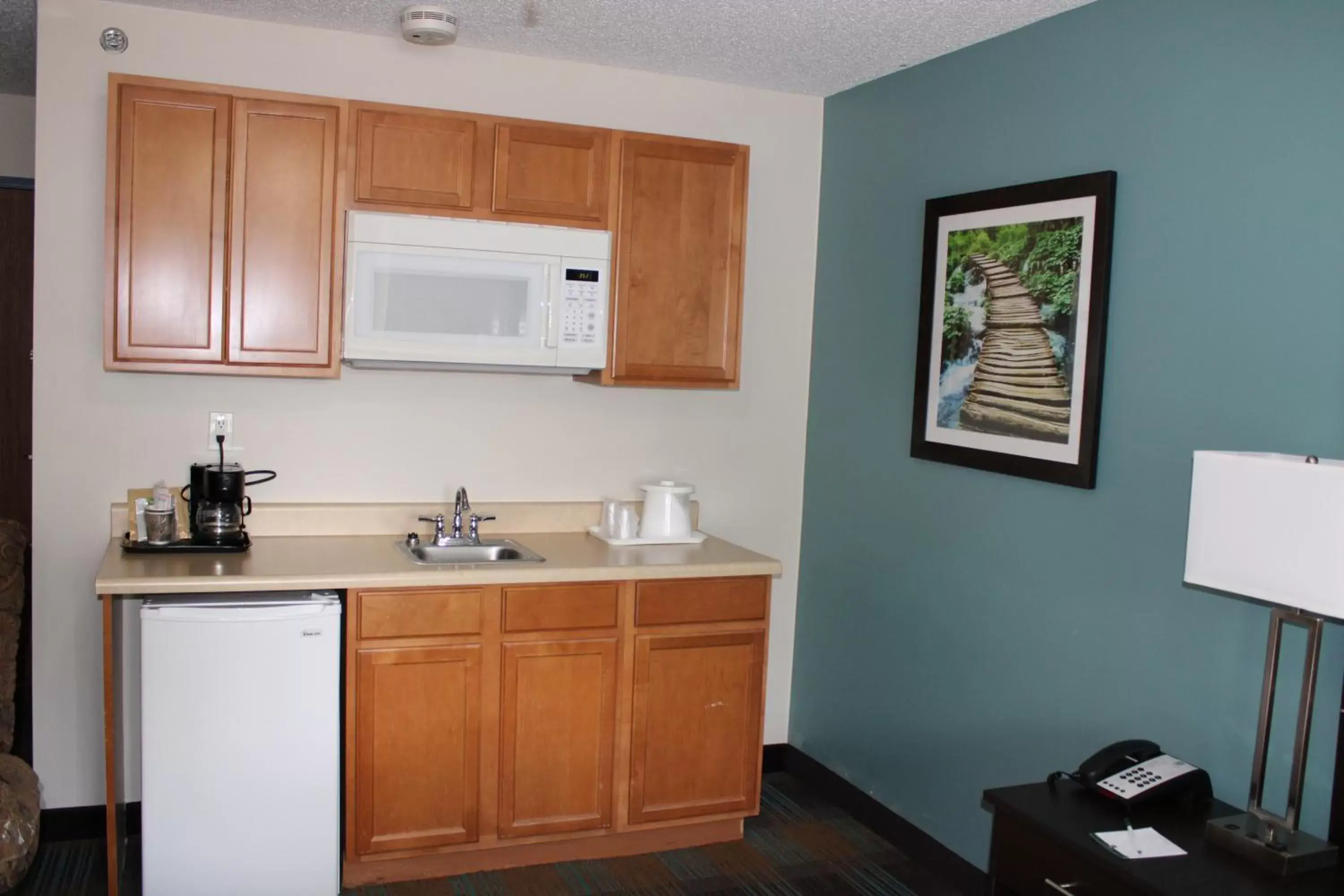 Queen Suite - Non-Smoking in Quality Inn Mount Pleasant Queen Suite - Non-Smoking in Quality Inn Mount Pleasant