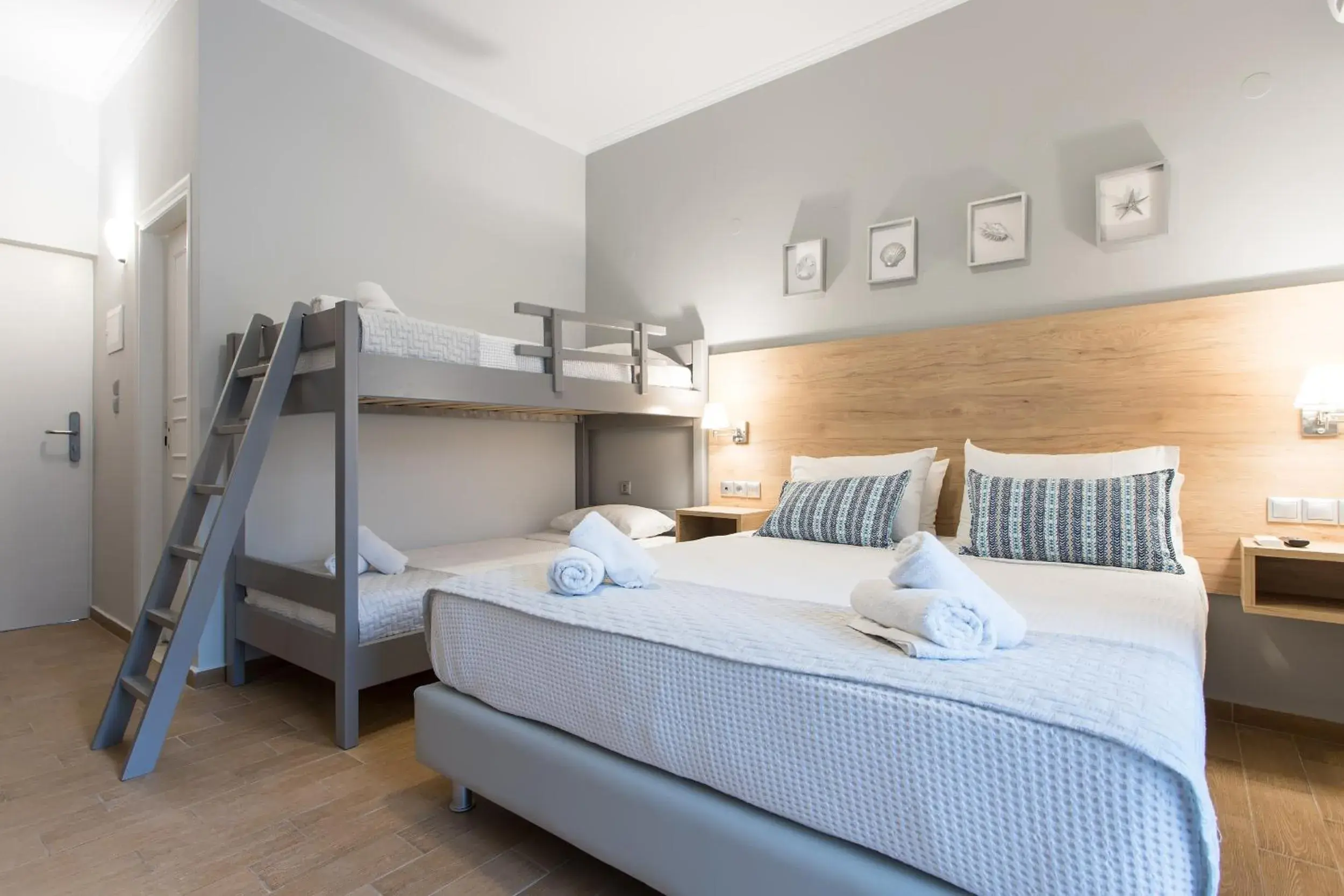 Superior Family Room with Sea View in Georgioupolis Beach Hotel Superior Family Room with Sea View in Georgioupolis Beach Hotel