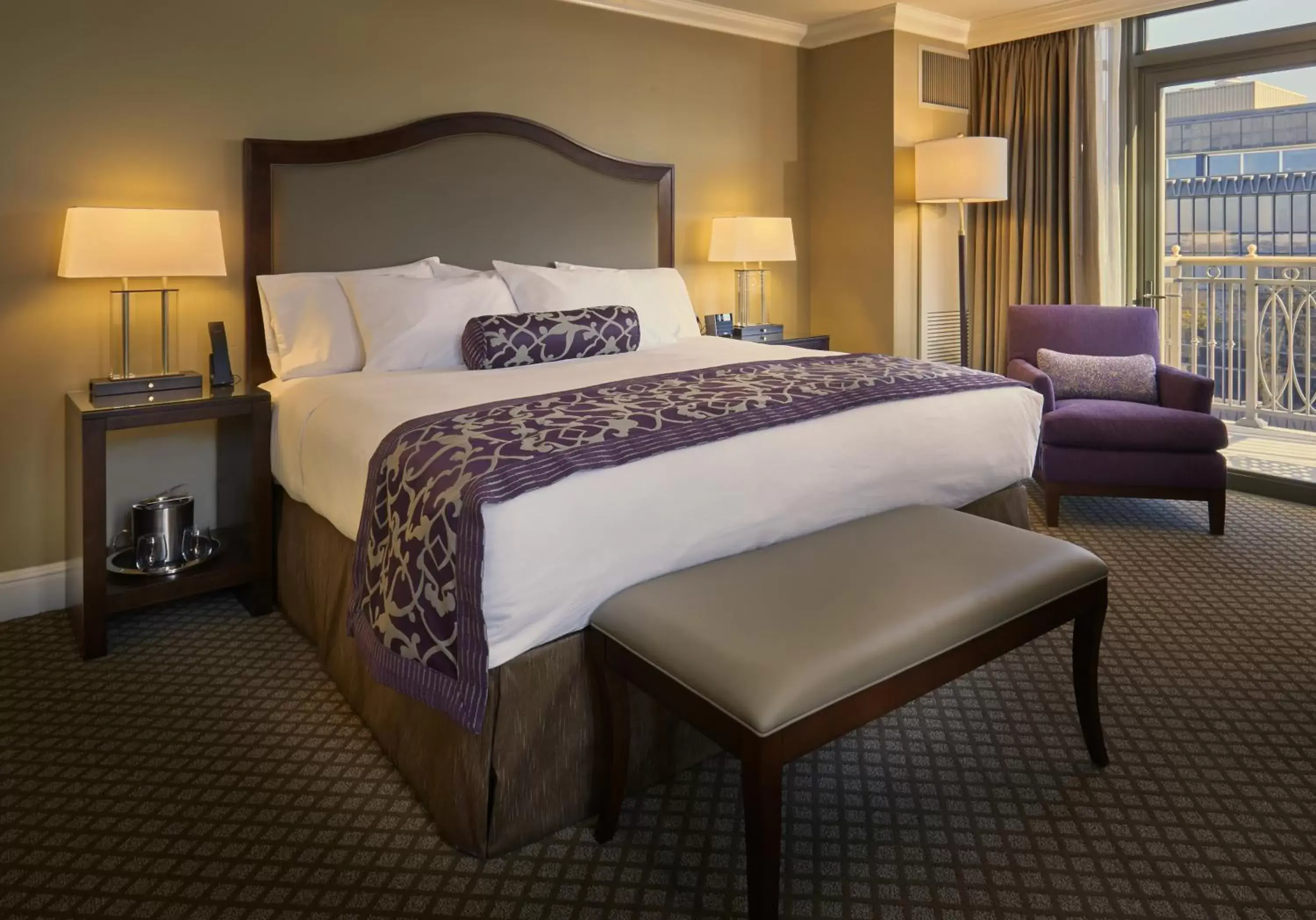 Lakeview King in The Edgewater Lakeview King in The Edgewater