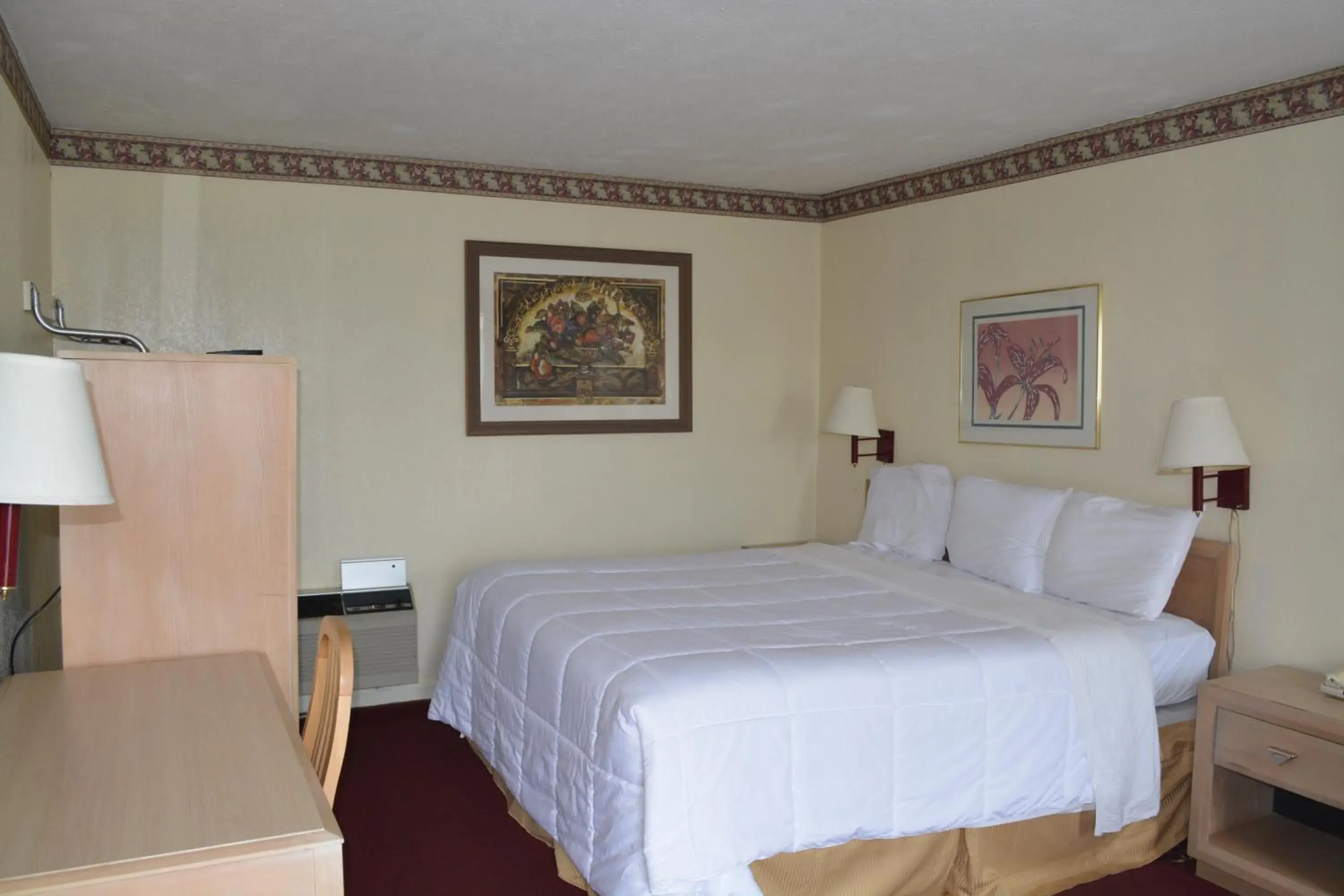 King Room - Smoking in Knights Inn Hurricane Mills King Room - Smoking in Knights Inn Hurricane Mills