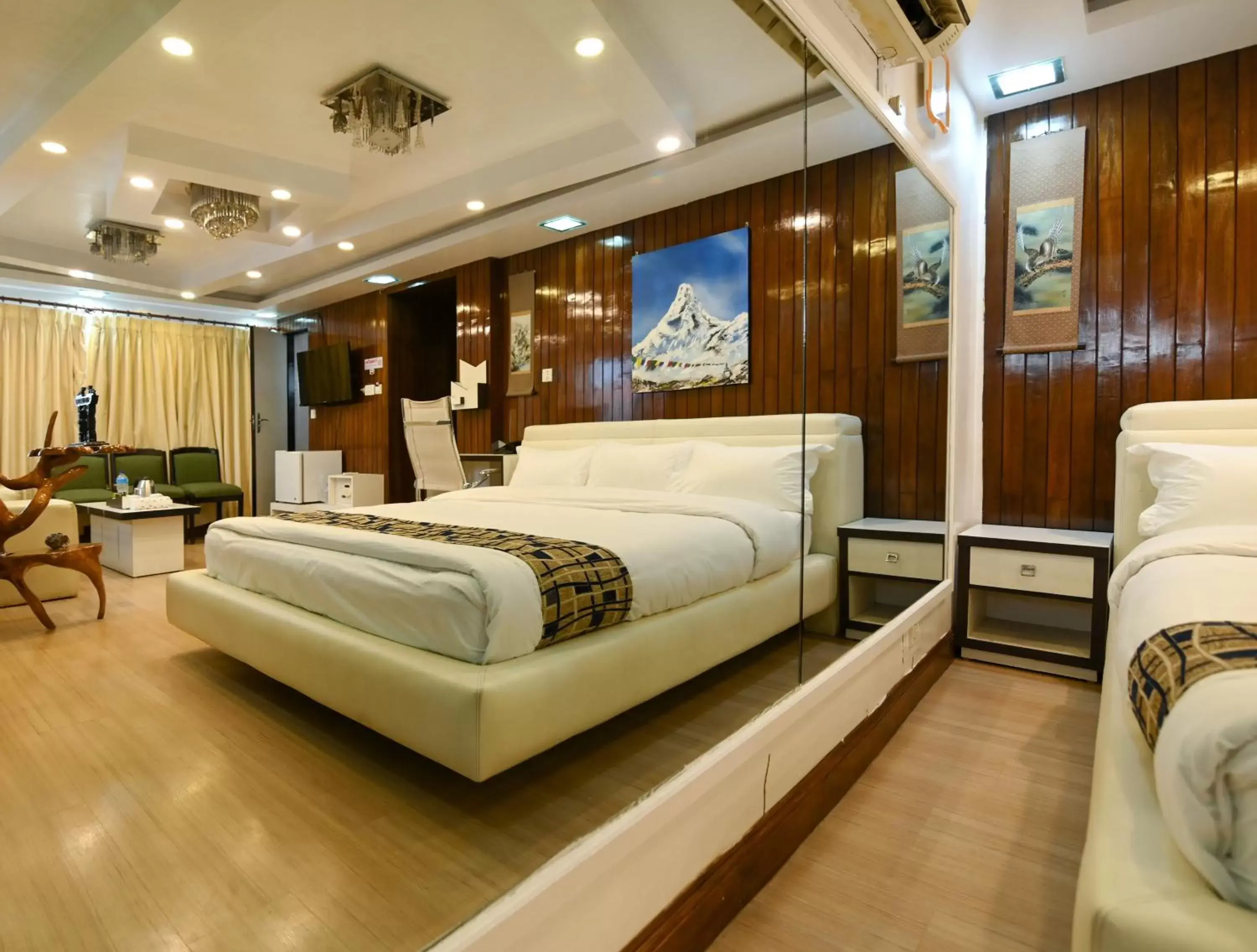 Executive Suite in Hotel M Square Pvt.Ltd Executive Suite in Hotel M Square Pvt.Ltd