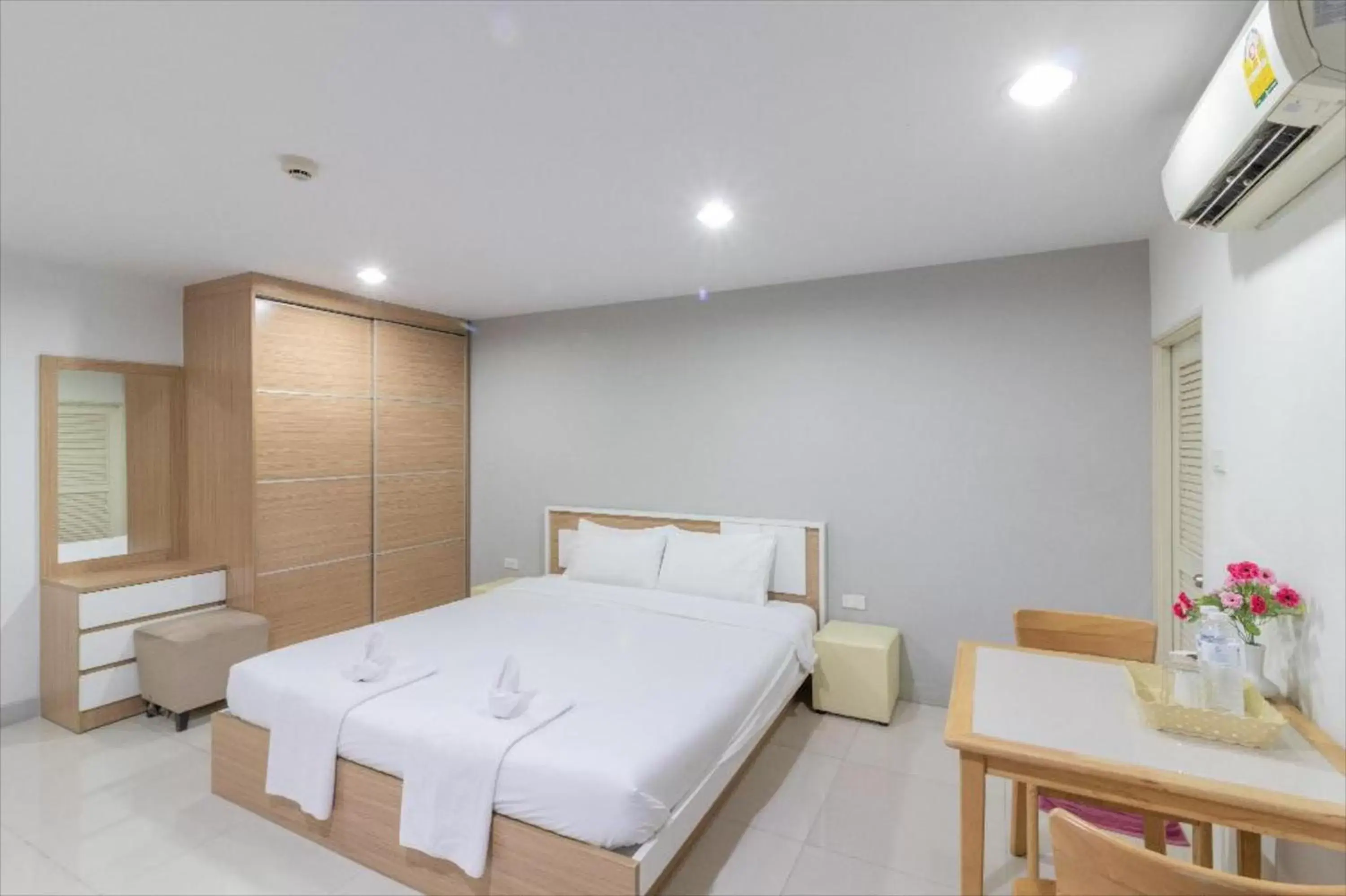 Deluxe King Room in Siam Privi Hotel Deluxe King Room in Siam Privi Hotel