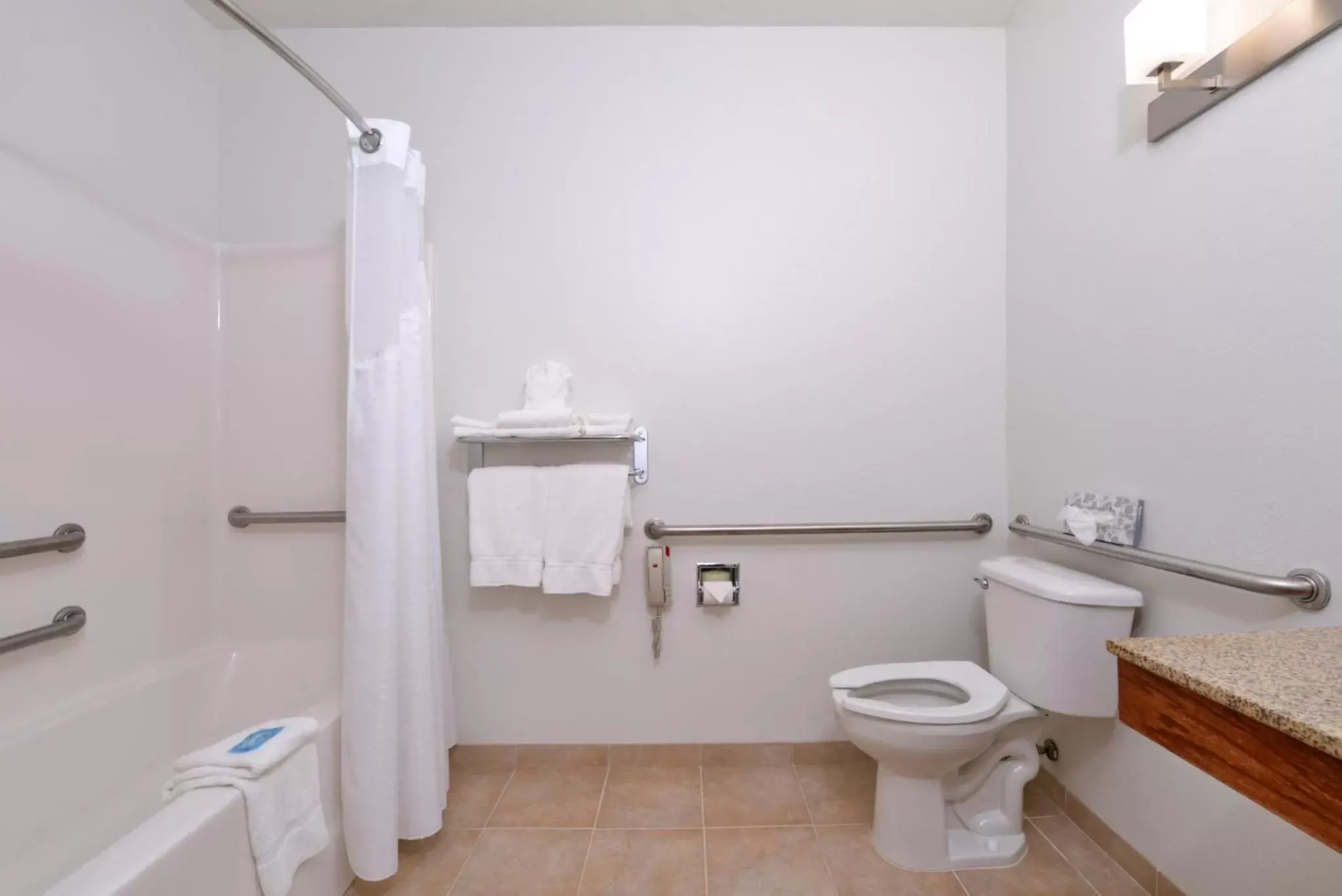 King Suite - Disability Access in Holiday Inn Express Hotel & Suites Omaha West by IHG King Suite - Disability Access in Holiday Inn Express Hotel & Suites Omaha West by IHG