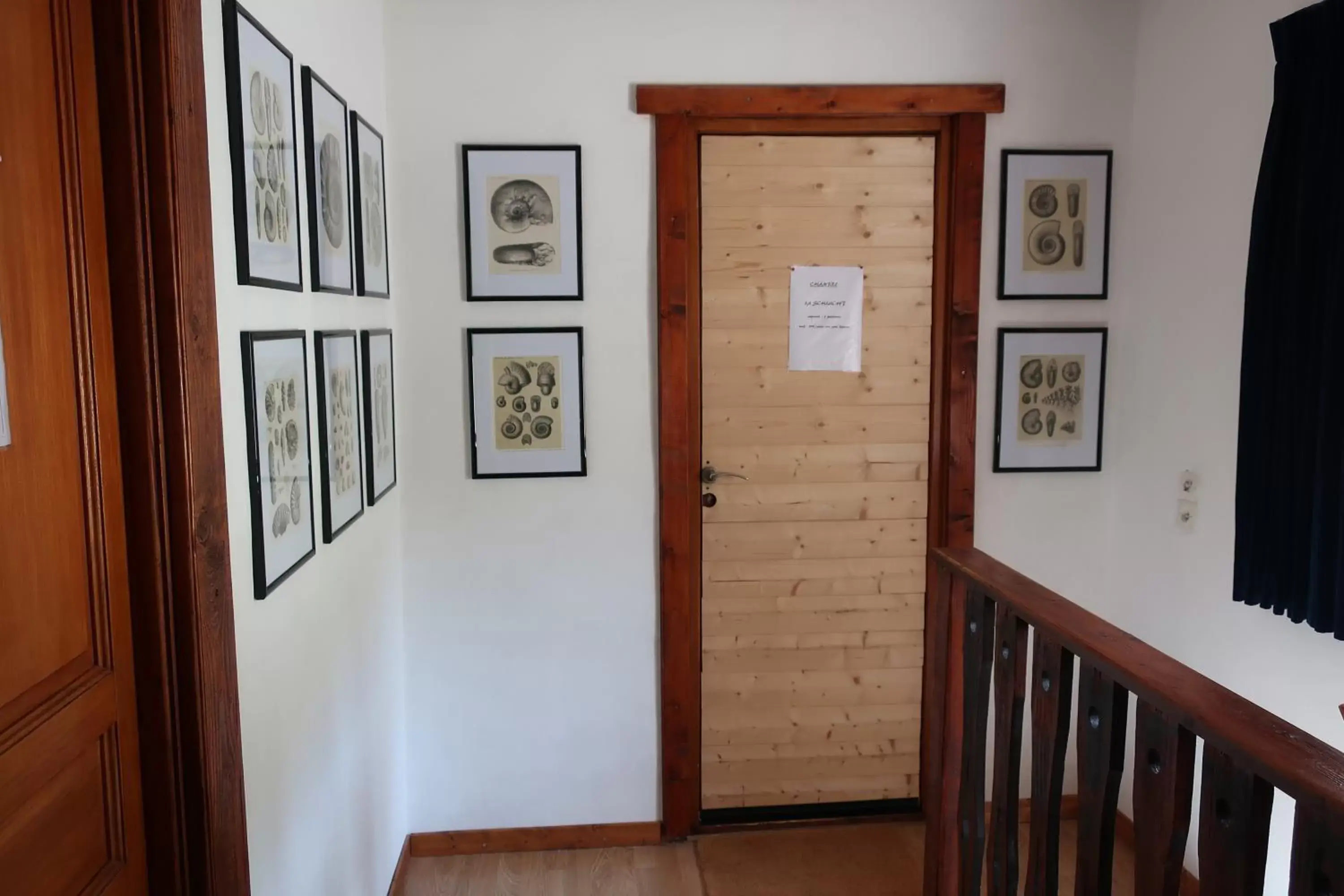 Double Room with Private Bathroom in chambres d'hôtes le Chêne Double Room with Private Bathroom in chambres d'hôtes le Chêne