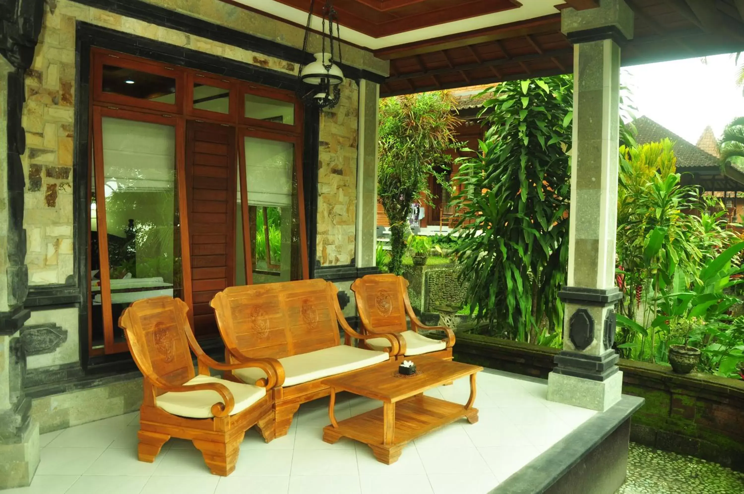 Family Room with Garden View in Nick's Pension Family Room with Garden View in Nick's Pension