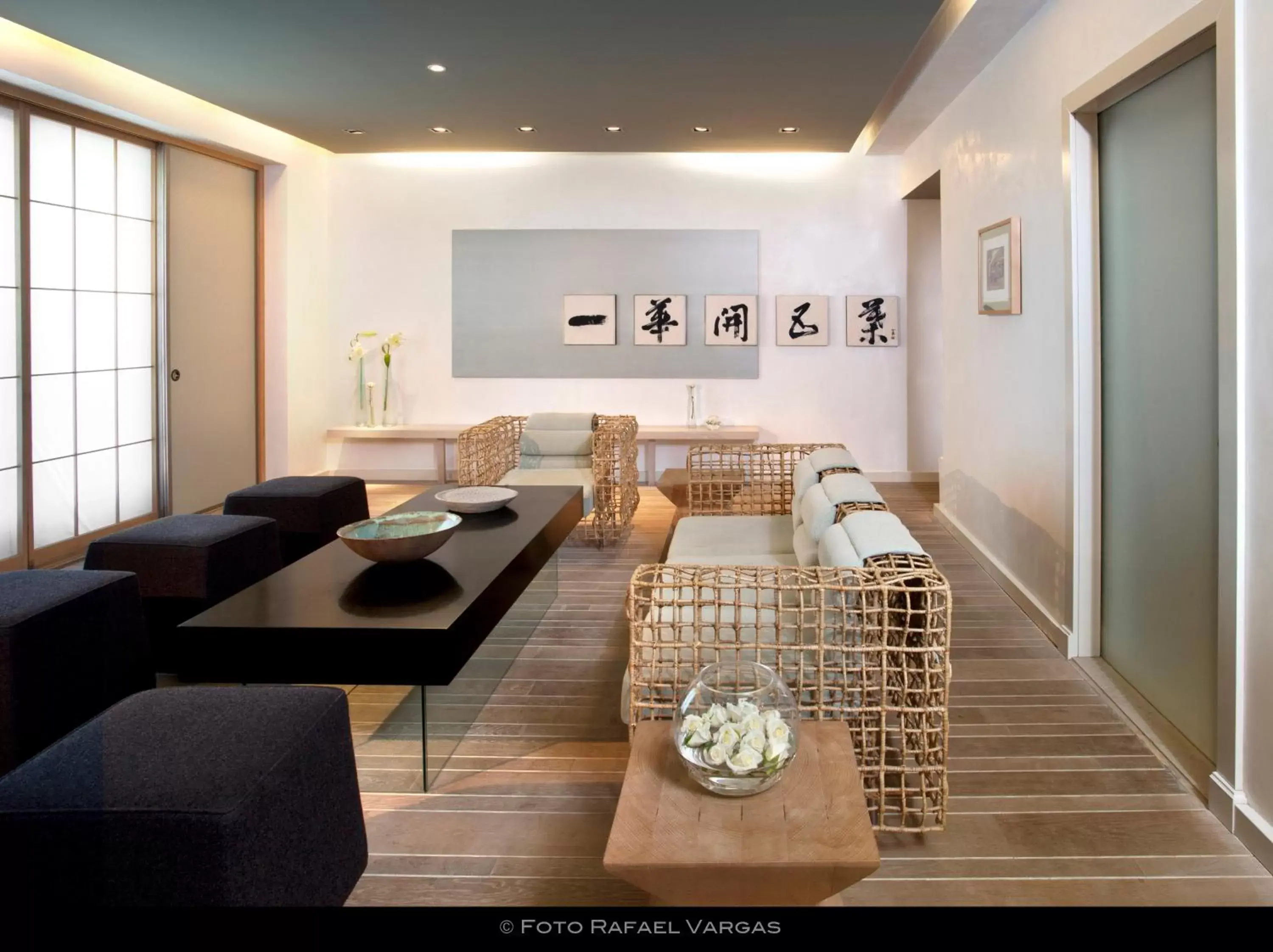 Design One-Bedroom Suite in Gran Hotel La Florida G.L Monumento Design One-Bedroom Suite in Gran Hotel La Florida G.L Monumento