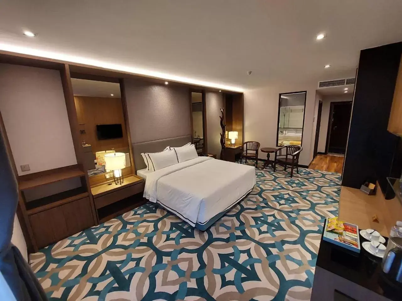 Executive Room 2 in CHRISTEE SUITES HOTEL Executive Room 2 in CHRISTEE SUITES HOTEL