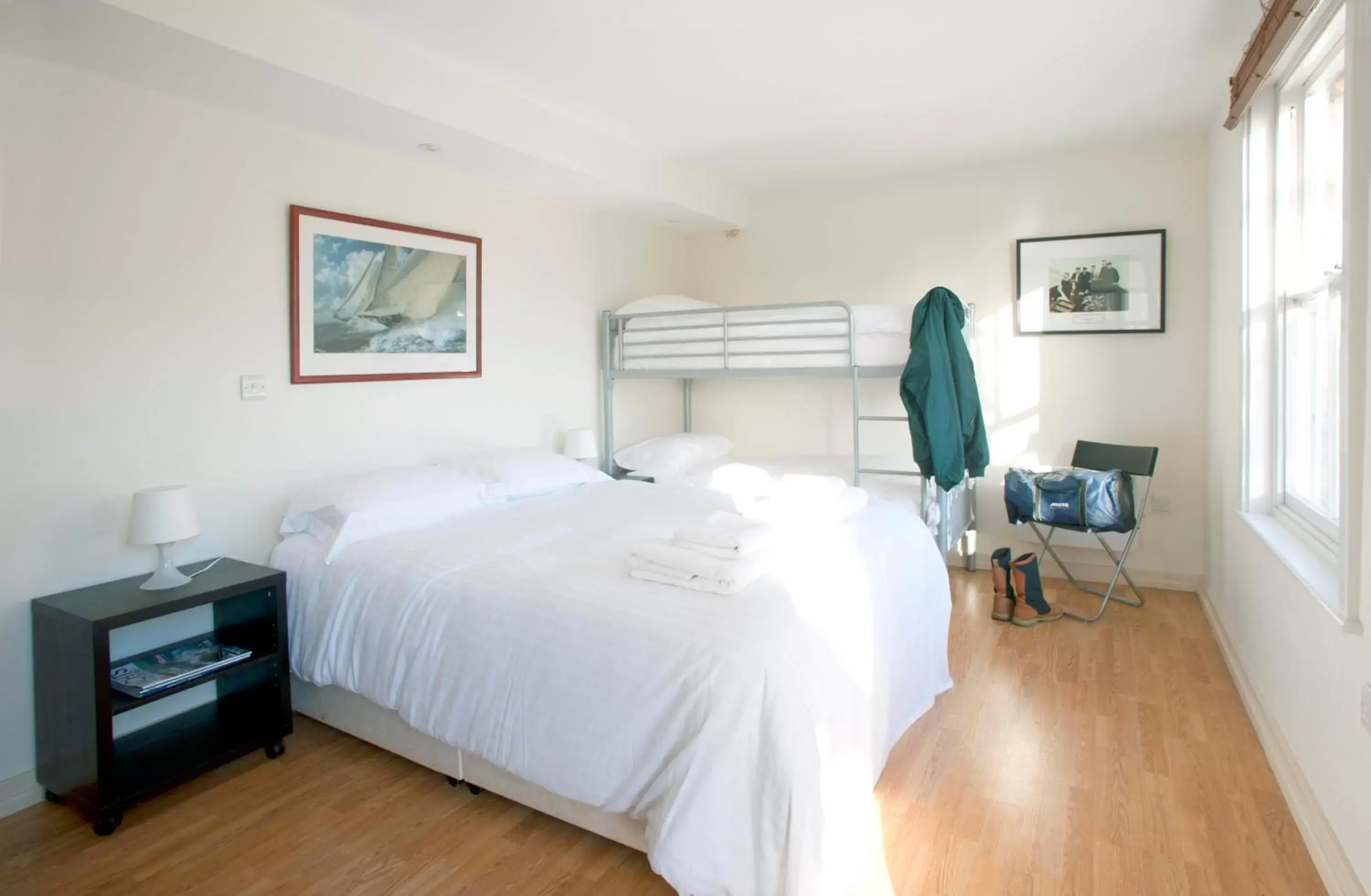 Family Room in The Royal Burnham Yacht Club Family Room in The Royal Burnham Yacht Club