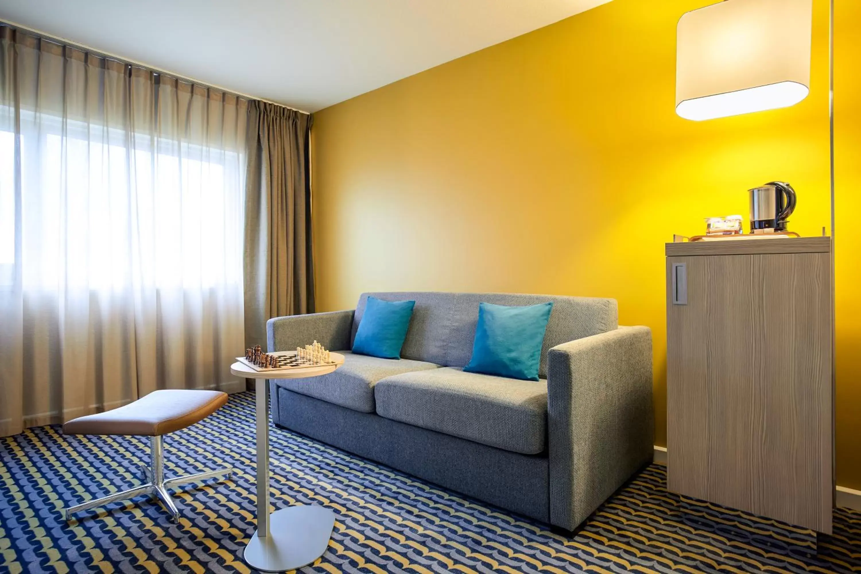 Junior Suite with One Double Bed and One Sofabed in Mercure Paris Sud Les Ulis-Courtaboeuf Junior Suite with One Double Bed and One Sofabed in Mercure Paris Sud Les Ulis-Courtaboeuf