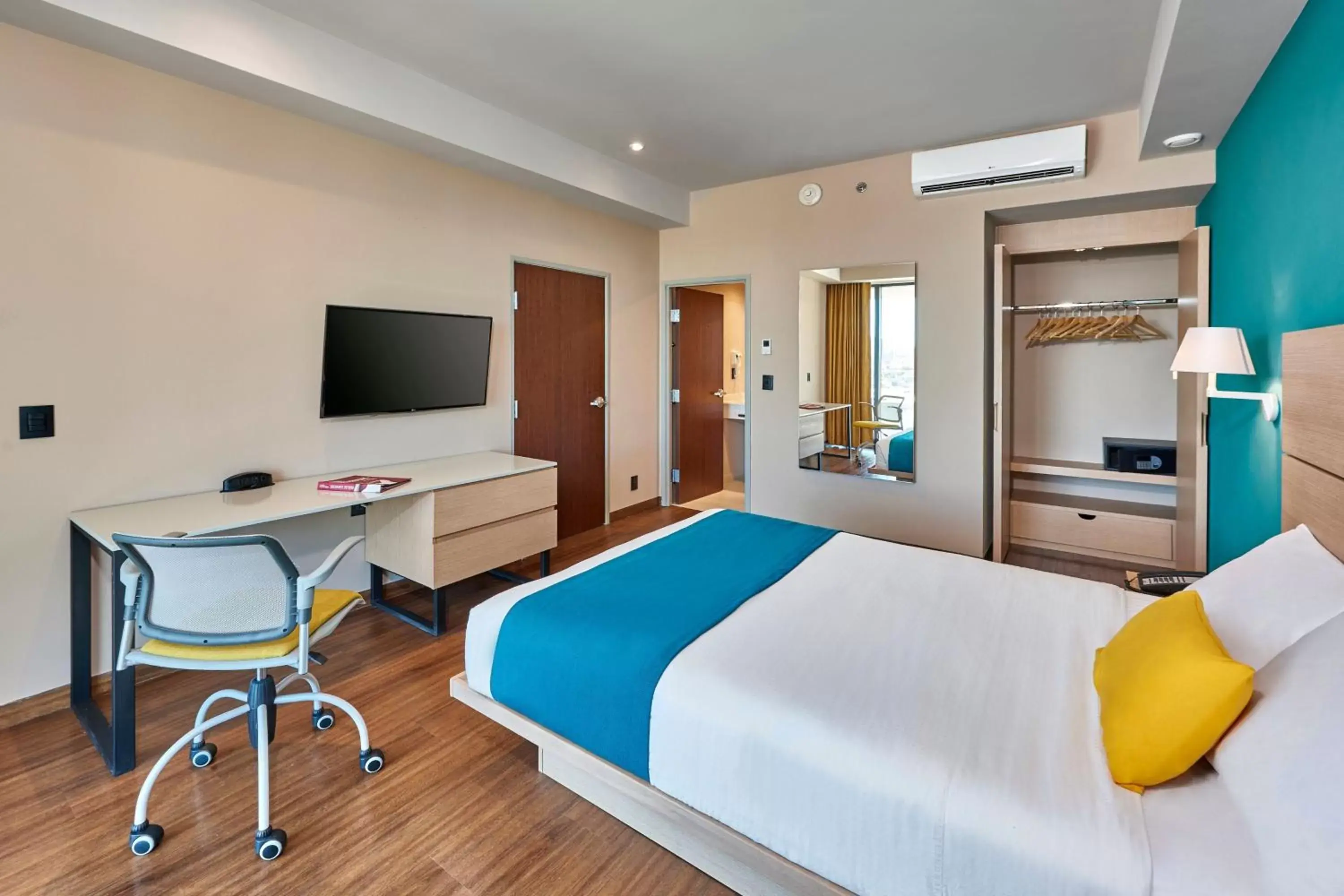 One-Bedroom Queen Suite with Sofa Bed in City Express Suites by Marriott Tijuana Rio One-Bedroom Queen Suite with Sofa Bed in City Express Suites by Marriott Tijuana Rio