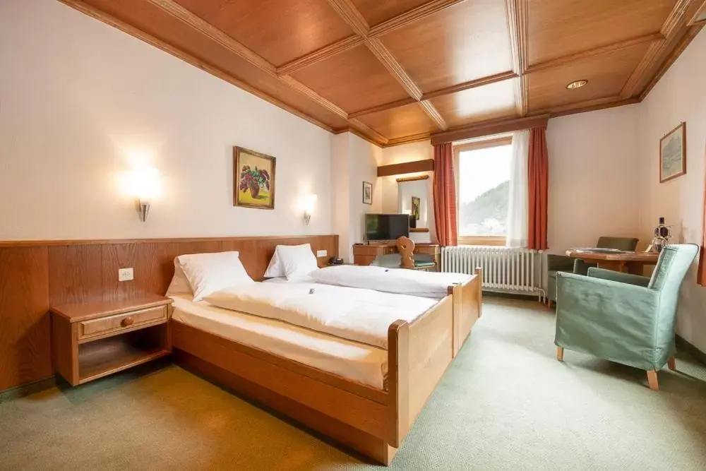 Standard Double Room in Chesa Languard Standard Double Room in Chesa Languard