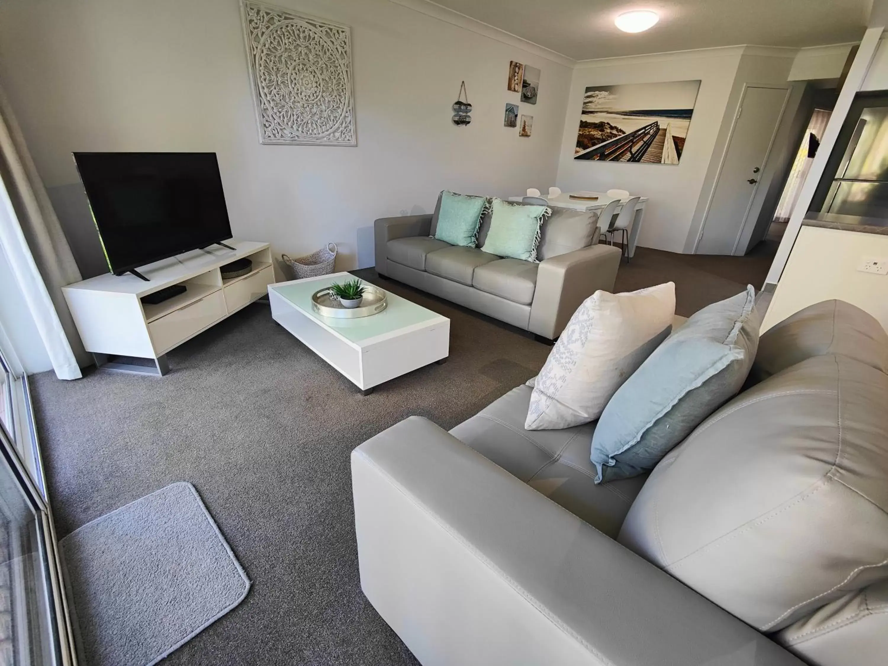 Two-Bedroom Executive Apartment in Mari Court Resort Two-Bedroom Executive Apartment in Mari Court Resort