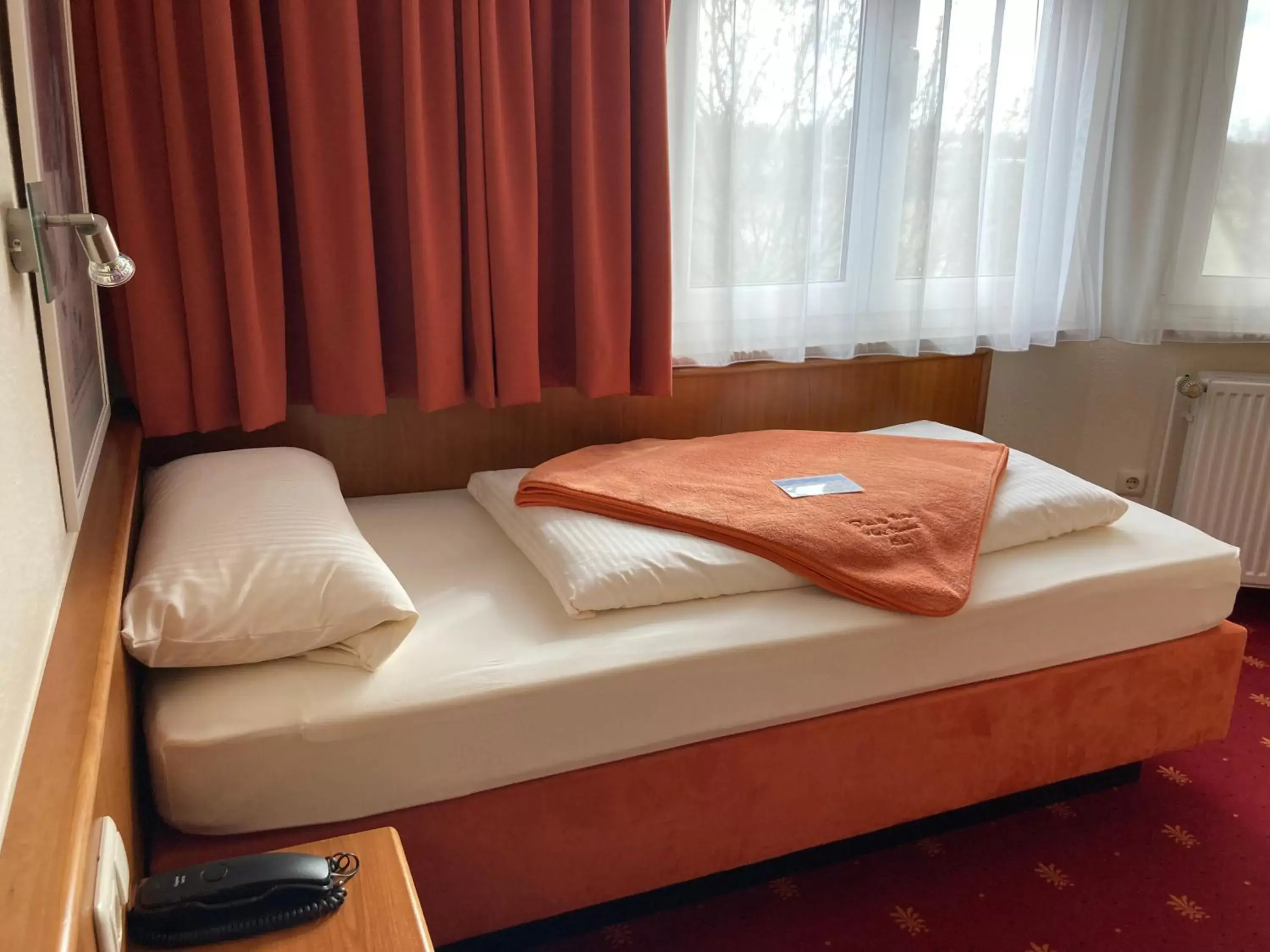 Single Room in Hotel Diamant Single Room in Hotel Diamant