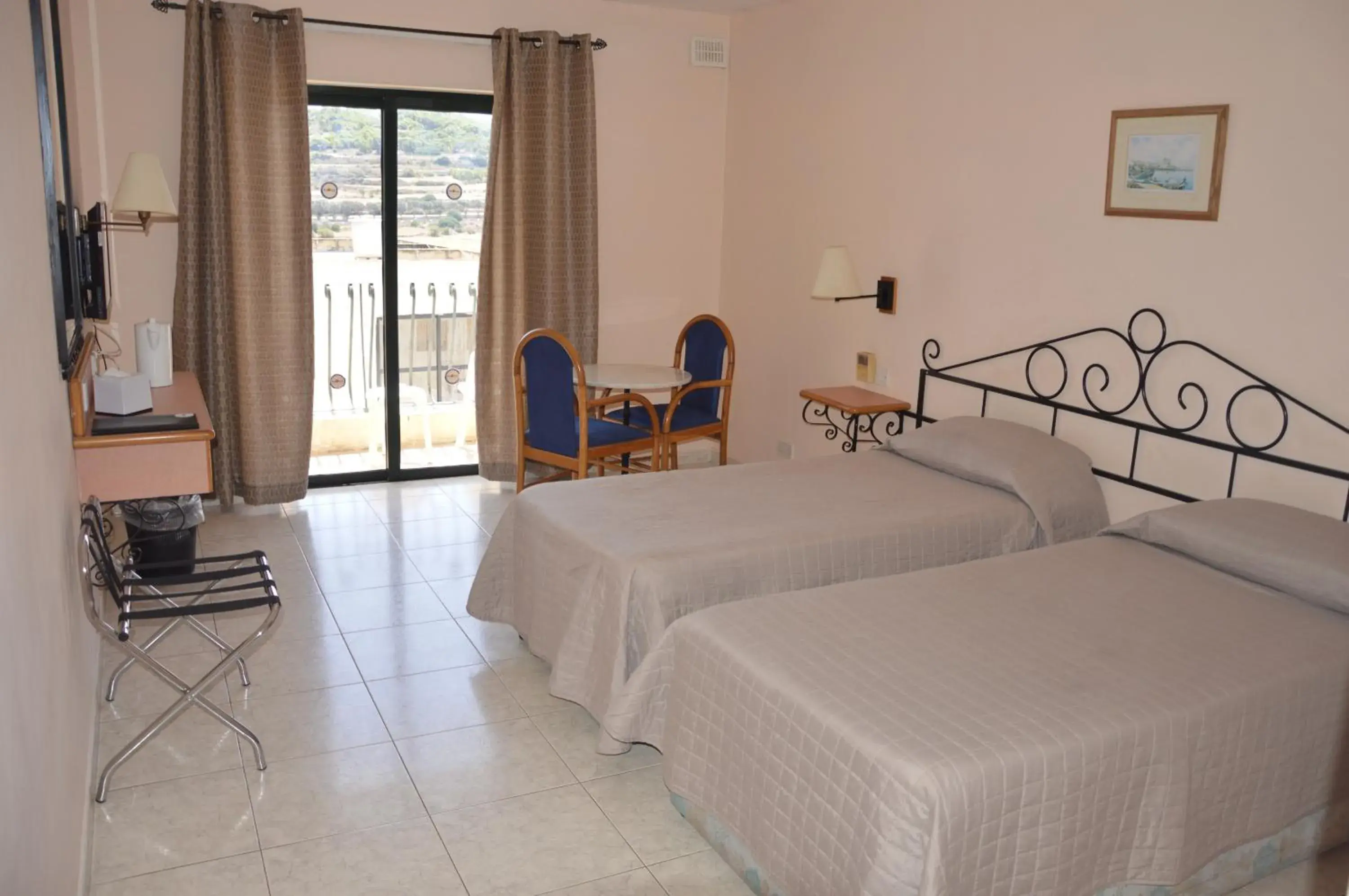 Twin Room - single occupancy in Porto Azzurro Aparthotel Twin Room - single occupancy in Porto Azzurro Aparthotel