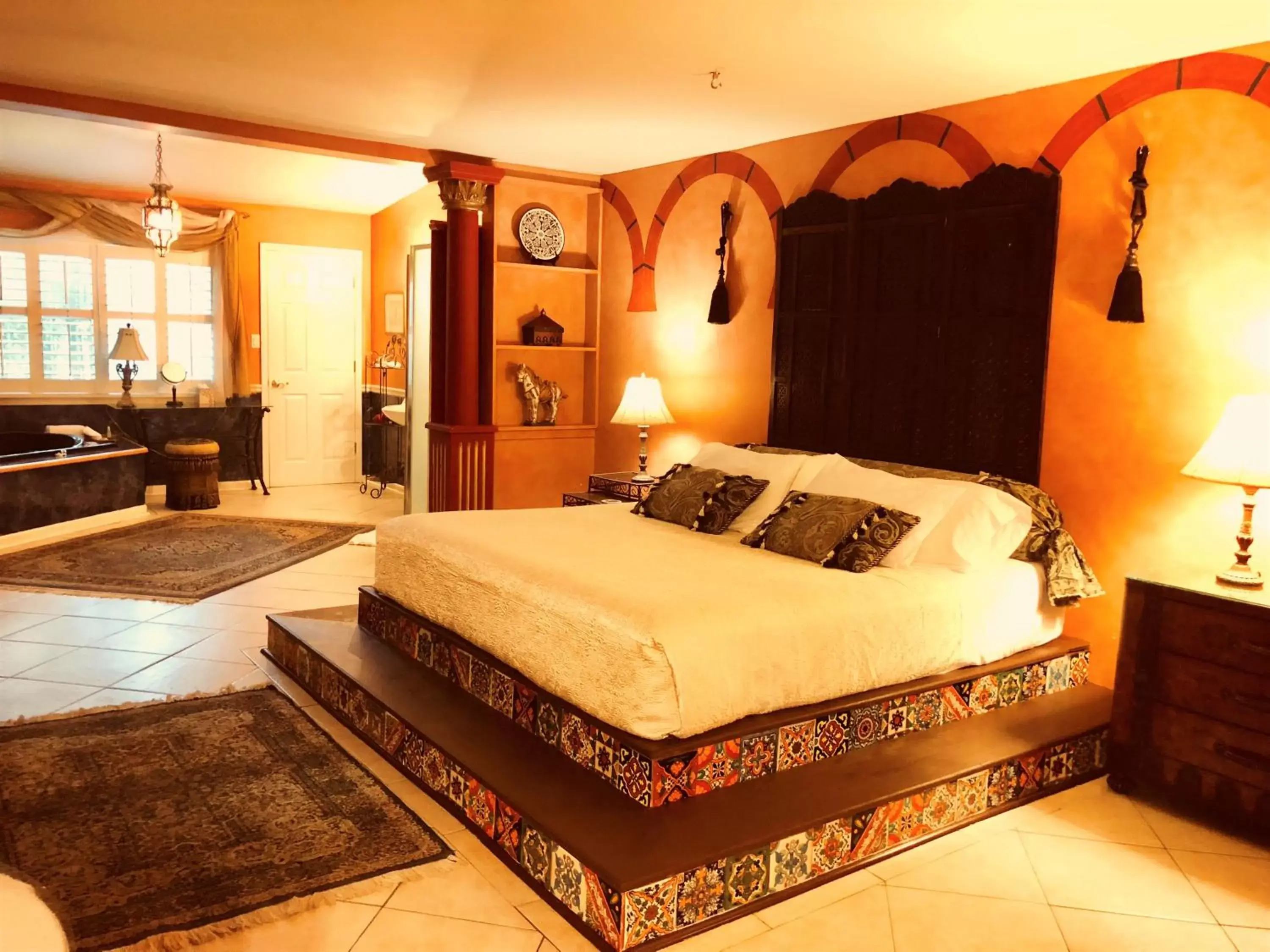 King Suite with Spa Bath in Historic Michabelle Inn King Suite with Spa Bath in Historic Michabelle Inn