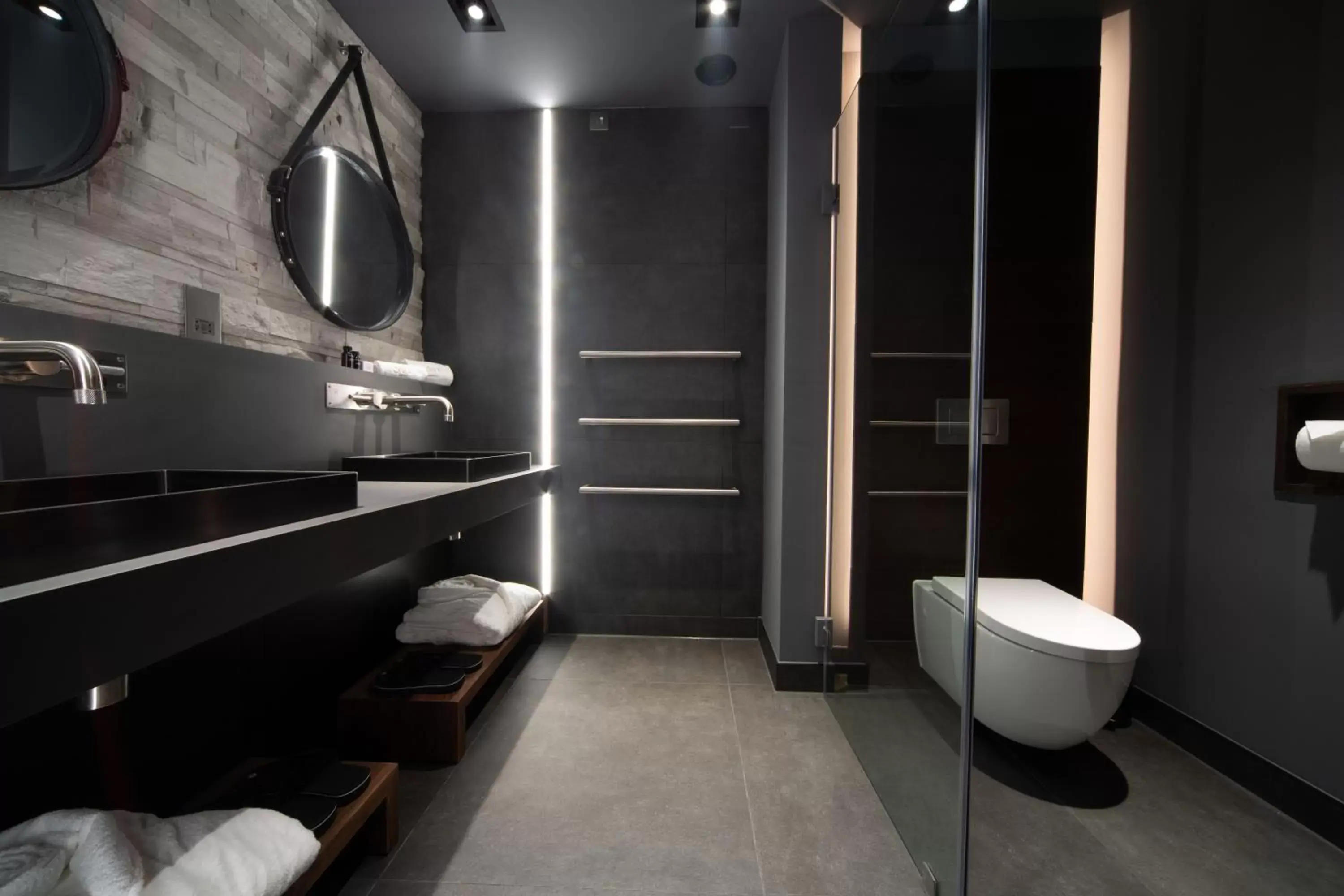 Signature Suite in Cave Hotel & Golf Resort Signature Suite in Cave Hotel & Golf Resort