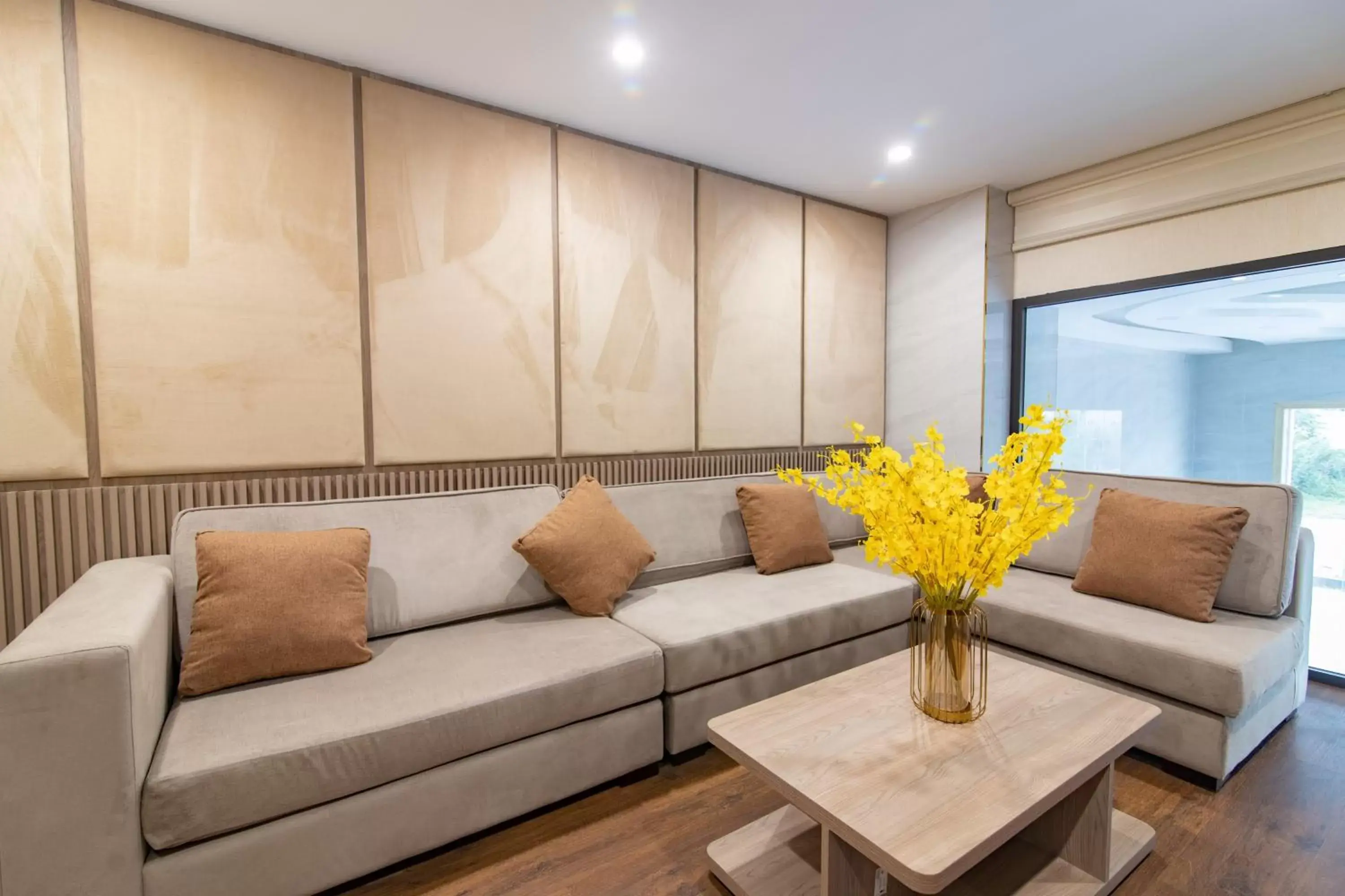 Deluxe King Studio in Sunshine Hotel Móng Cái Deluxe King Studio in Sunshine Hotel Móng Cái