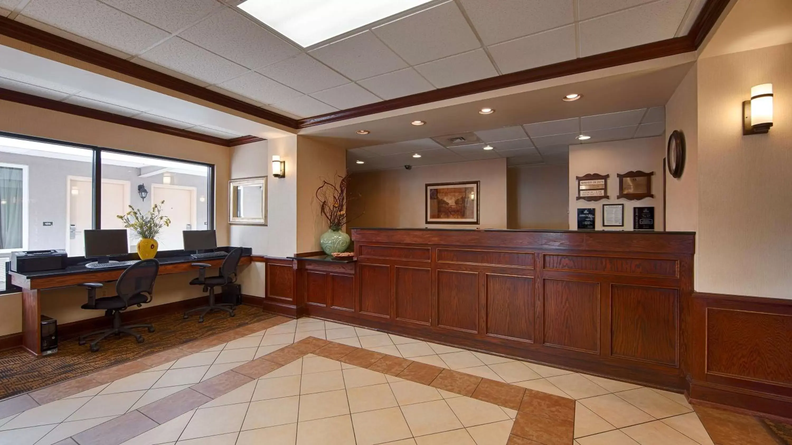 Lobby or reception, Lobby/Reception in Best Western Williamsport Inn Lobby or reception, Lobby/Reception in Best Western Williamsport Inn