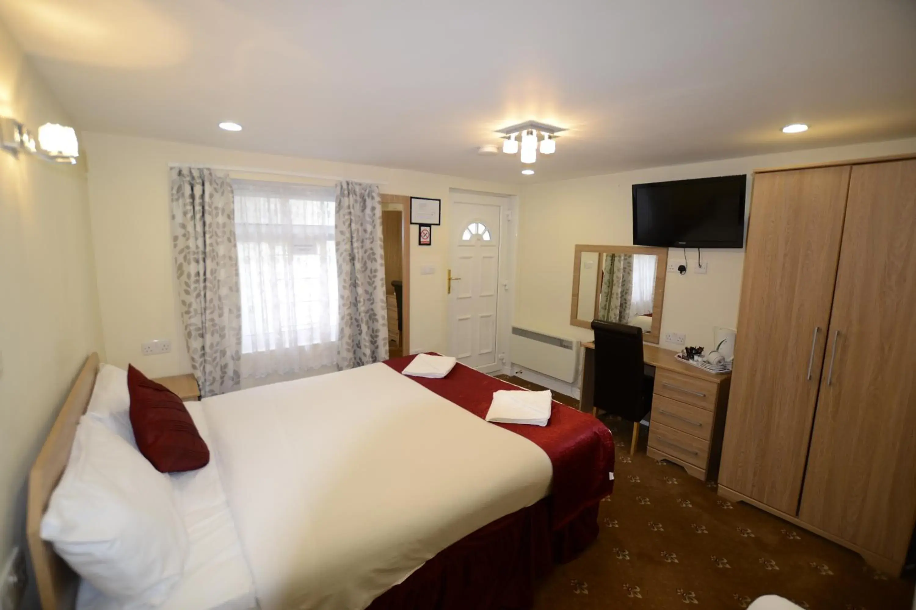 Double Room in Cranbrook Hotel Double Room in Cranbrook Hotel