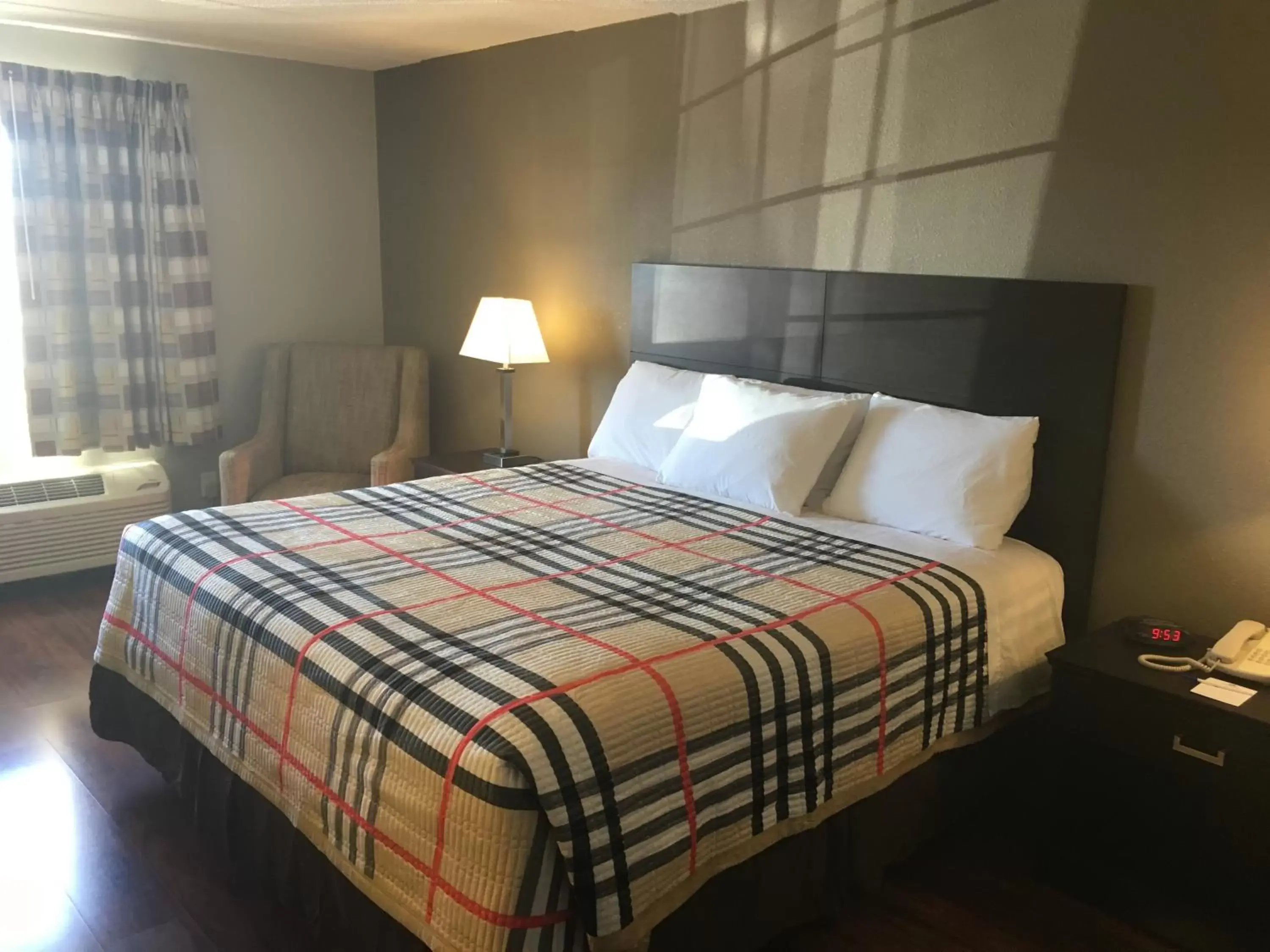 King Room in FairBridge Inn Express Monroe City King Room in FairBridge Inn Express Monroe City