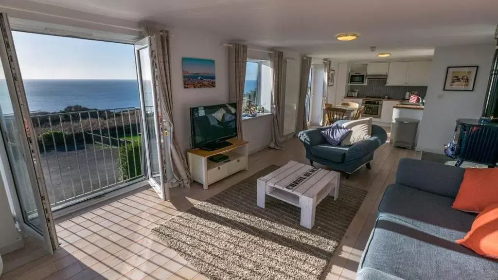 Two-Bedroom Apartment in Chesil Beach Lodge Burton Bradstock Dorset DT64RJ Two-Bedroom Apartment in Chesil Beach Lodge Burton Bradstock Dorset DT64RJ