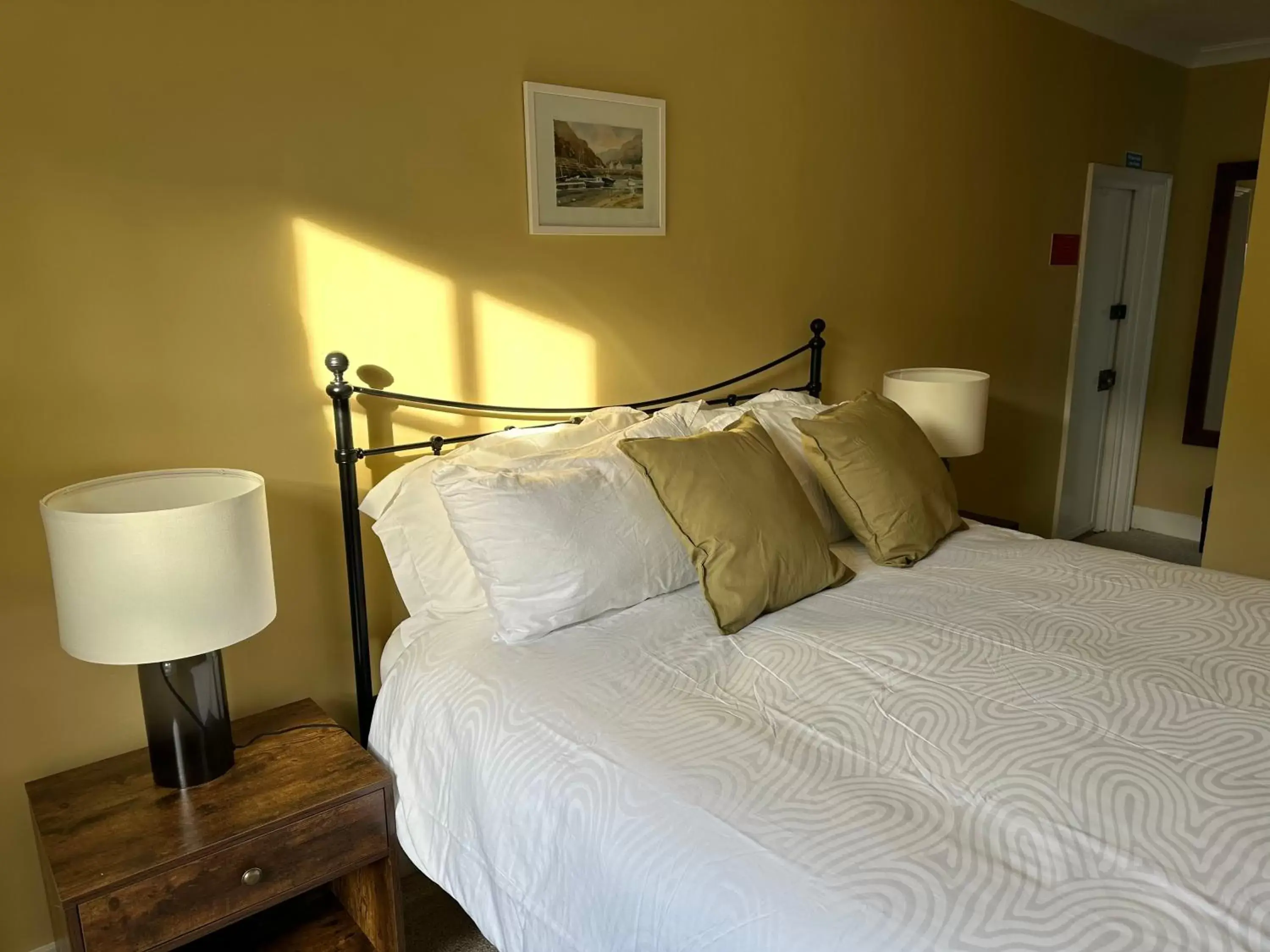 Double Room with Private Bathroom in The Old Bakehouse Double Room with Private Bathroom in The Old Bakehouse