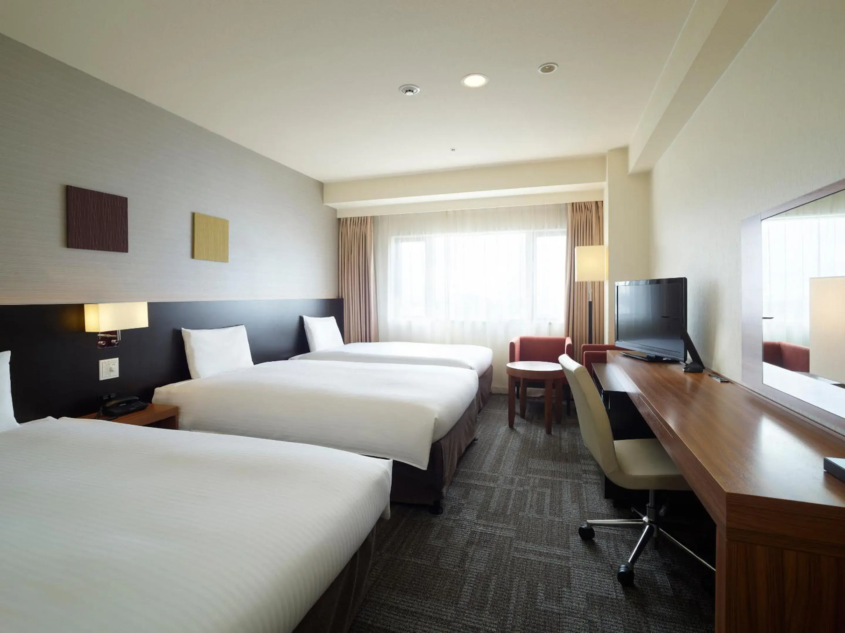 Moderate Triple Non Smoking in Mitsui Garden Hotel Chiba Moderate Triple Non Smoking in Mitsui Garden Hotel Chiba