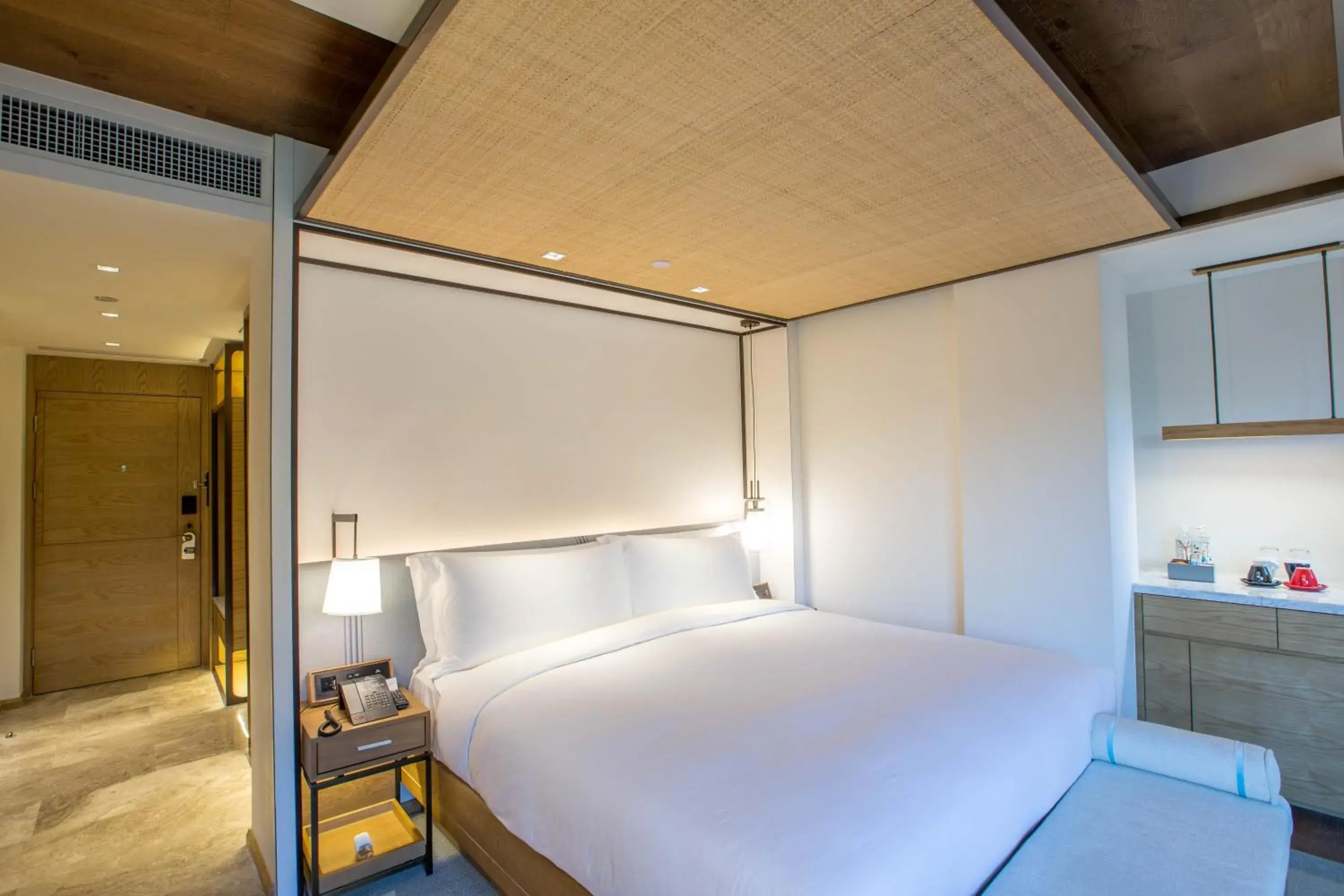 Deluxe King Room in The Sifang Hotel Nanjing, Autograph Collection Deluxe King Room in The Sifang Hotel Nanjing, Autograph Collection