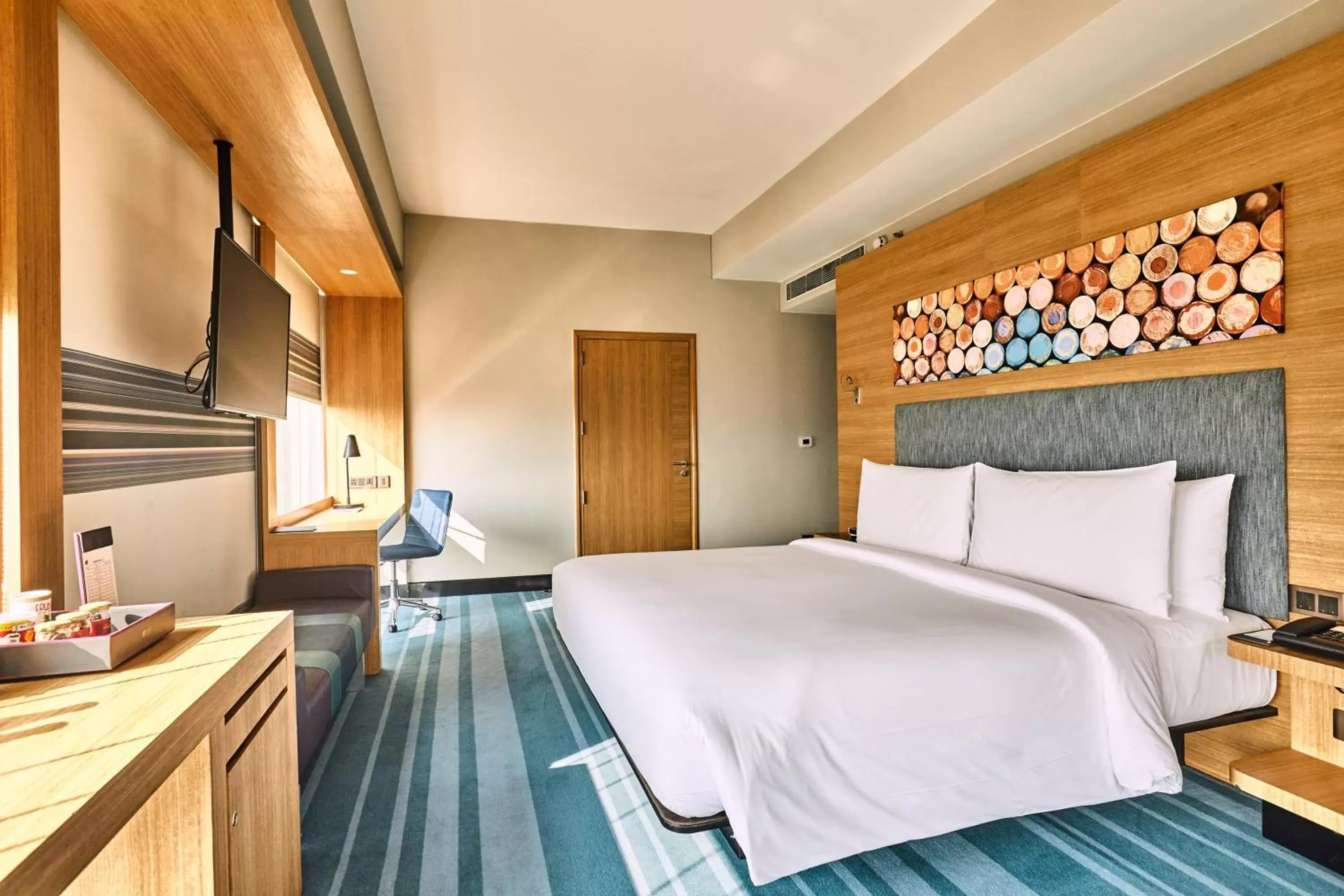 Aloft King Room, High Floor - single occupancy - 3rd and above in Aloft New Delhi Aerocity Aloft King Room, High Floor - single occupancy - 3rd and above in Aloft New Delhi Aerocity