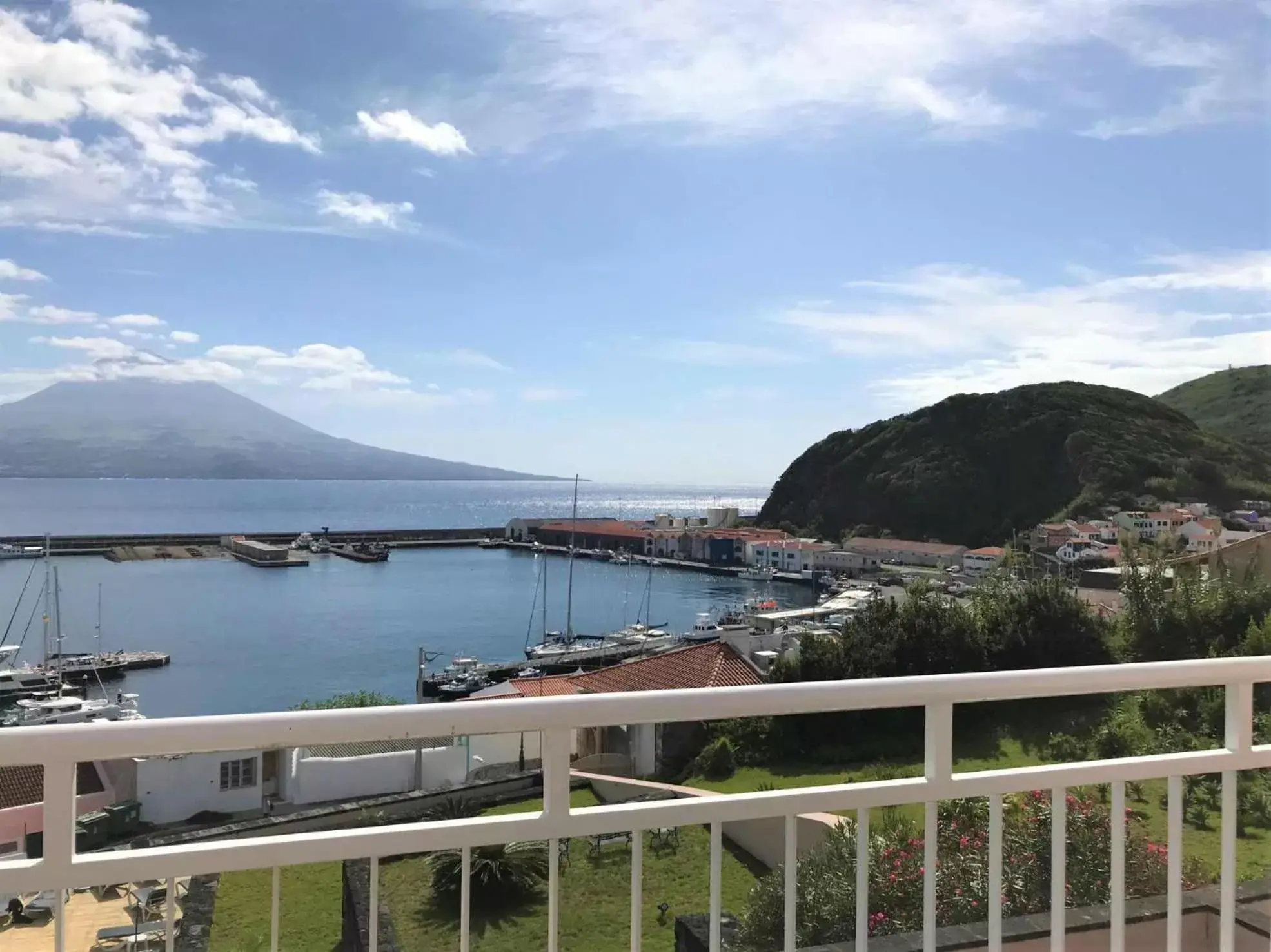 Deluxe Suite in Azoris Faial Garden – Resort Hotel Deluxe Suite in Azoris Faial Garden – Resort Hotel