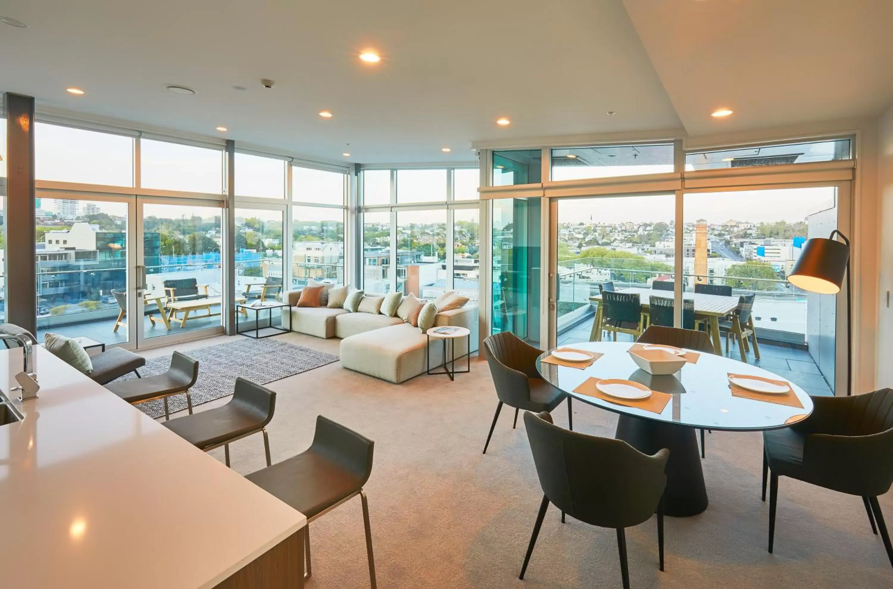 Executive Three Bedroom Apartment in Swiss-Belsuites Victoria Park Auckland Executive Three Bedroom Apartment in Swiss-Belsuites Victoria Park Auckland