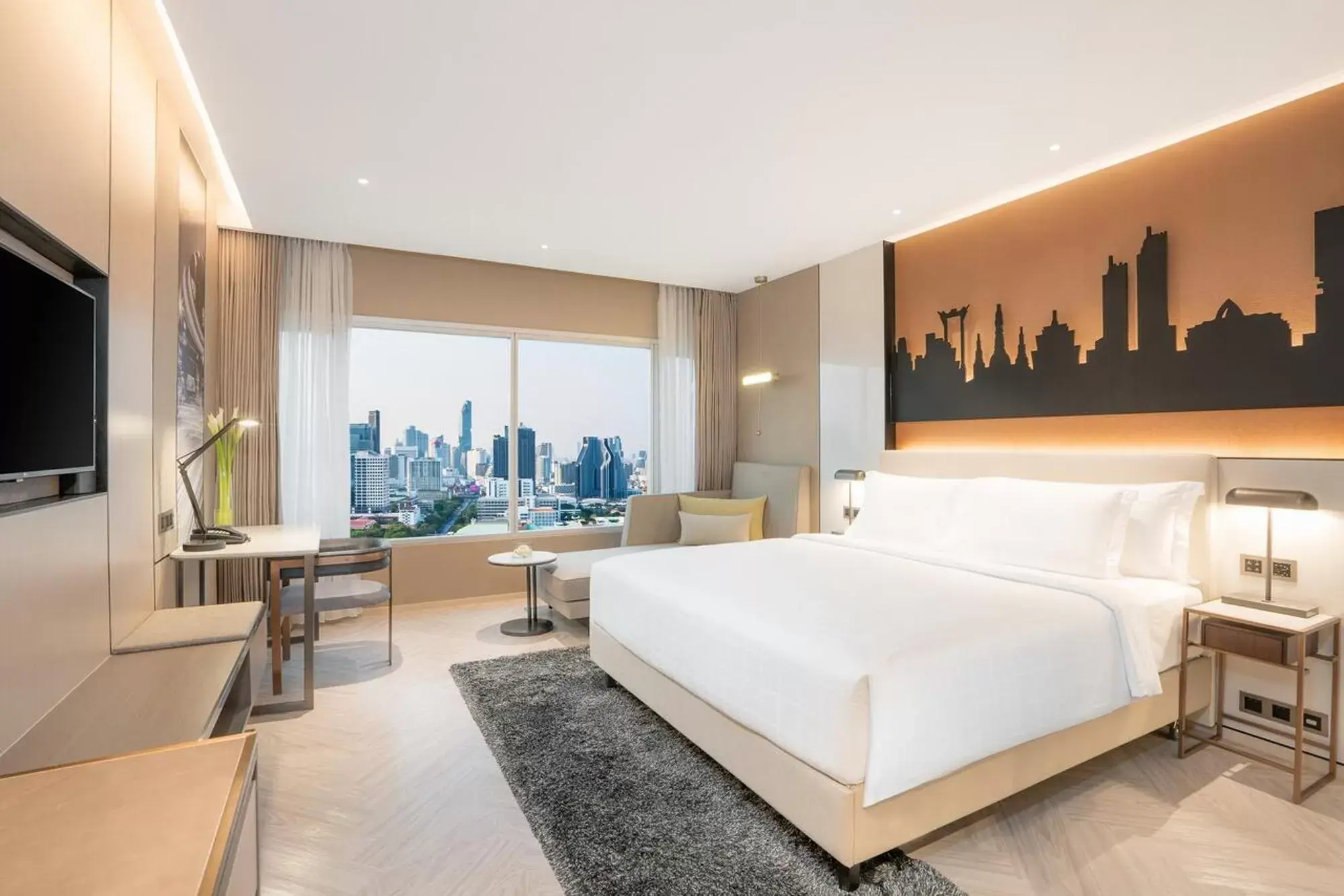 Grand Deluxe King Room in Pathumwan Princess Hotel - SHA Extra Plus Certified Grand Deluxe King Room in Pathumwan Princess Hotel - SHA Extra Plus Certified