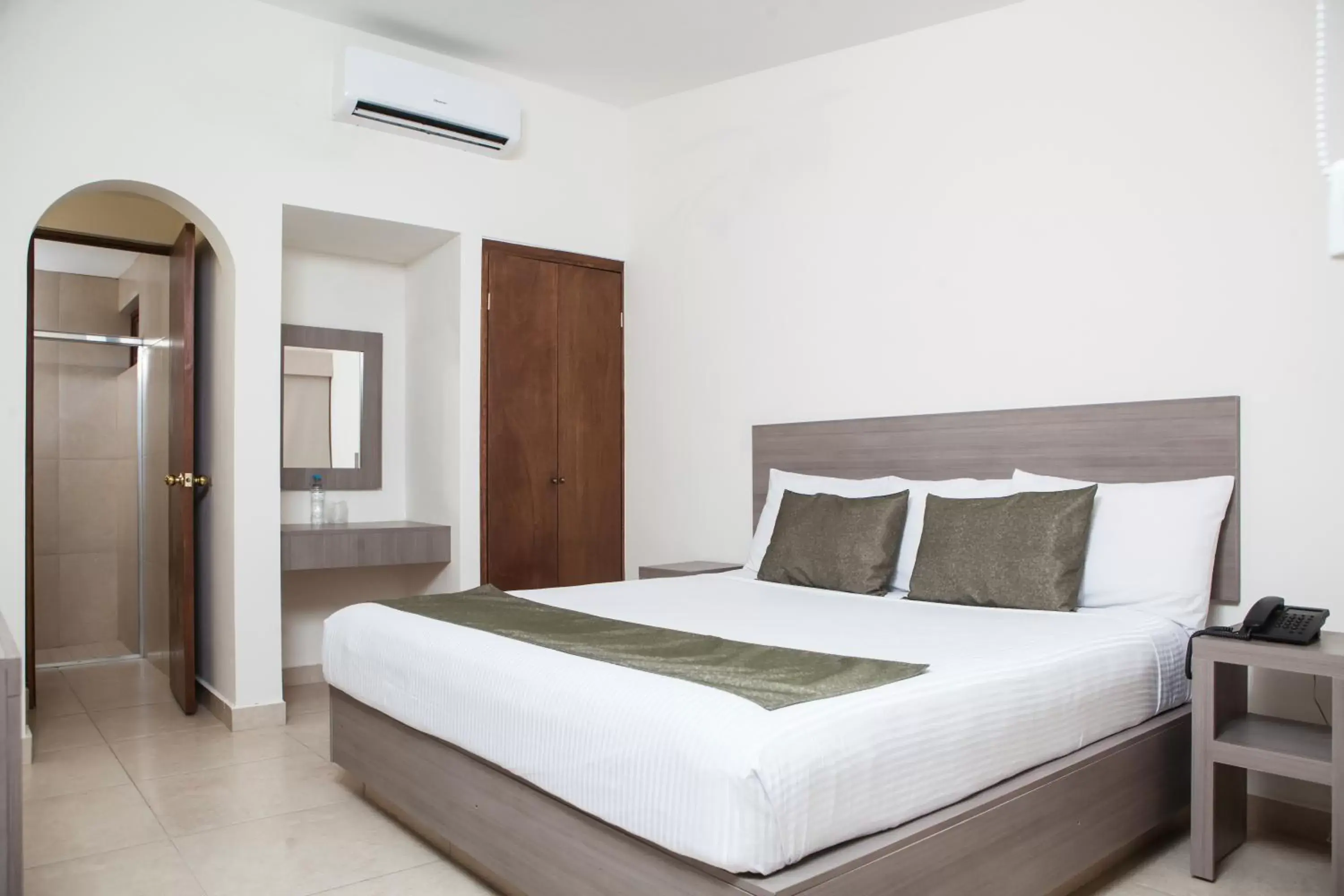 Hotel La Riviera Hotel La Riviera