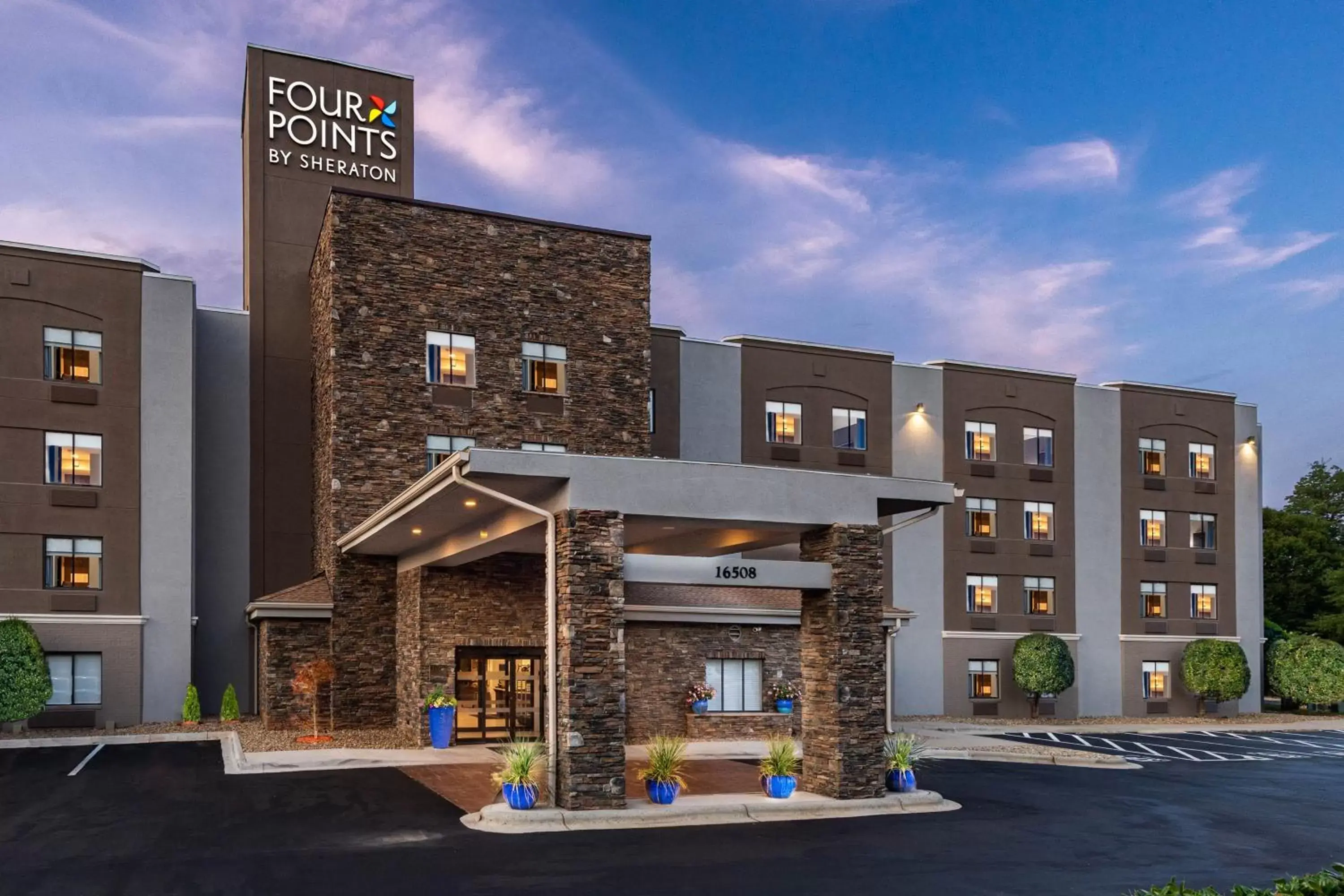 Four Points by Sheraton Charlotte - Lake Norman Four Points by Sheraton Charlotte - Lake Norman