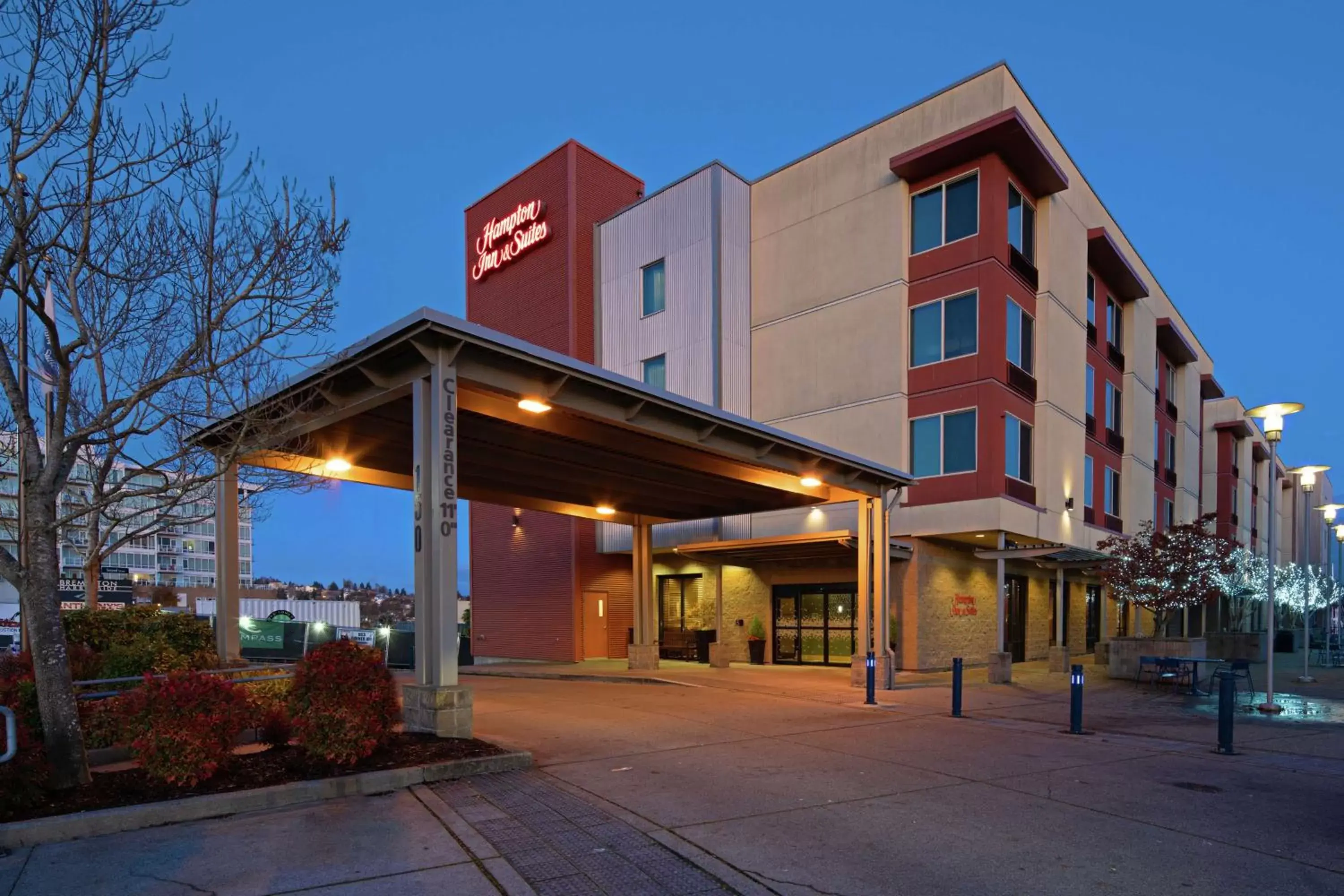 Hampton Inn & Suites Bremerton Hampton Inn & Suites Bremerton