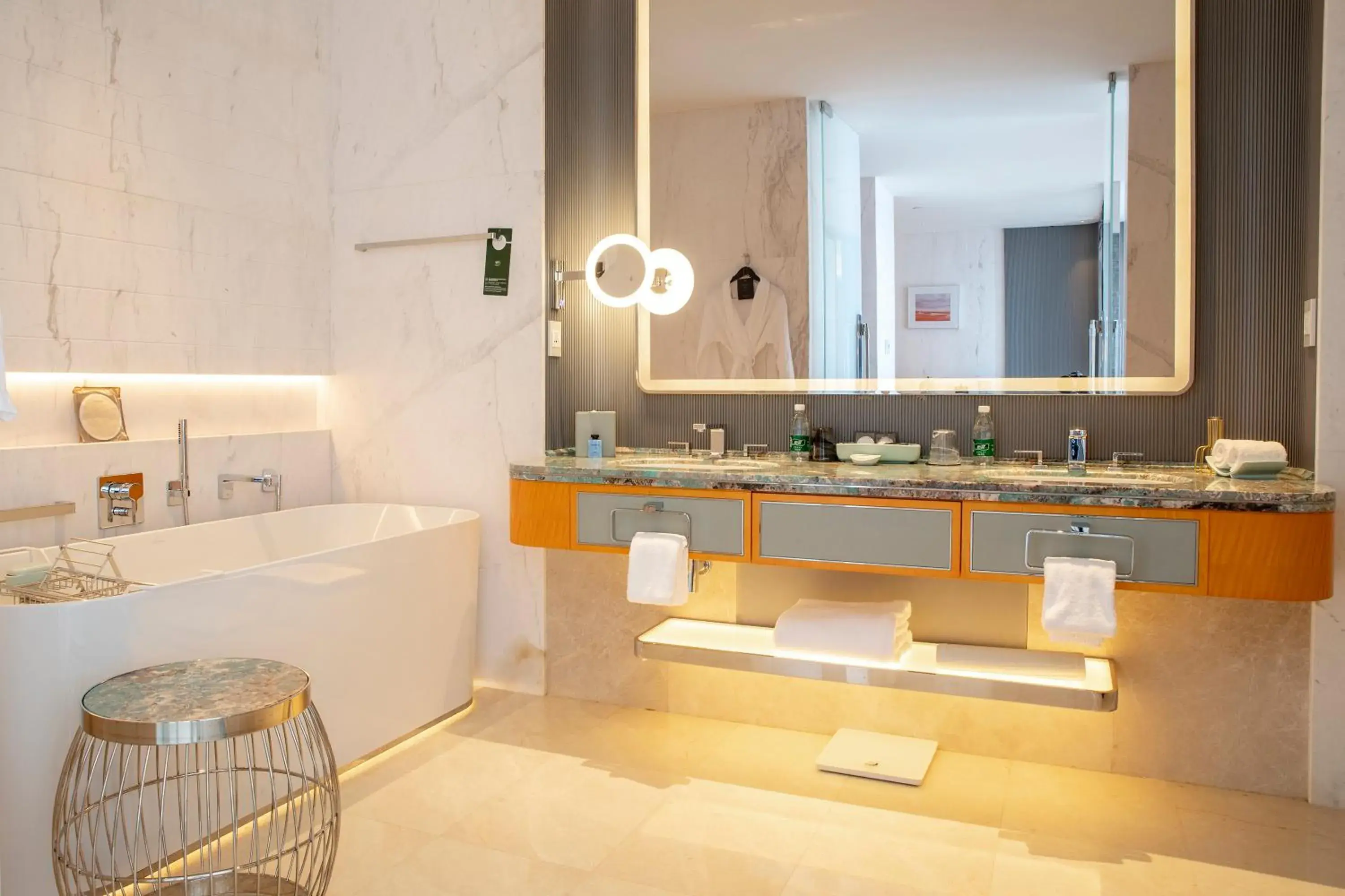 Magnifique Room in Sofitel Haikou Magnifique Room in Sofitel Haikou