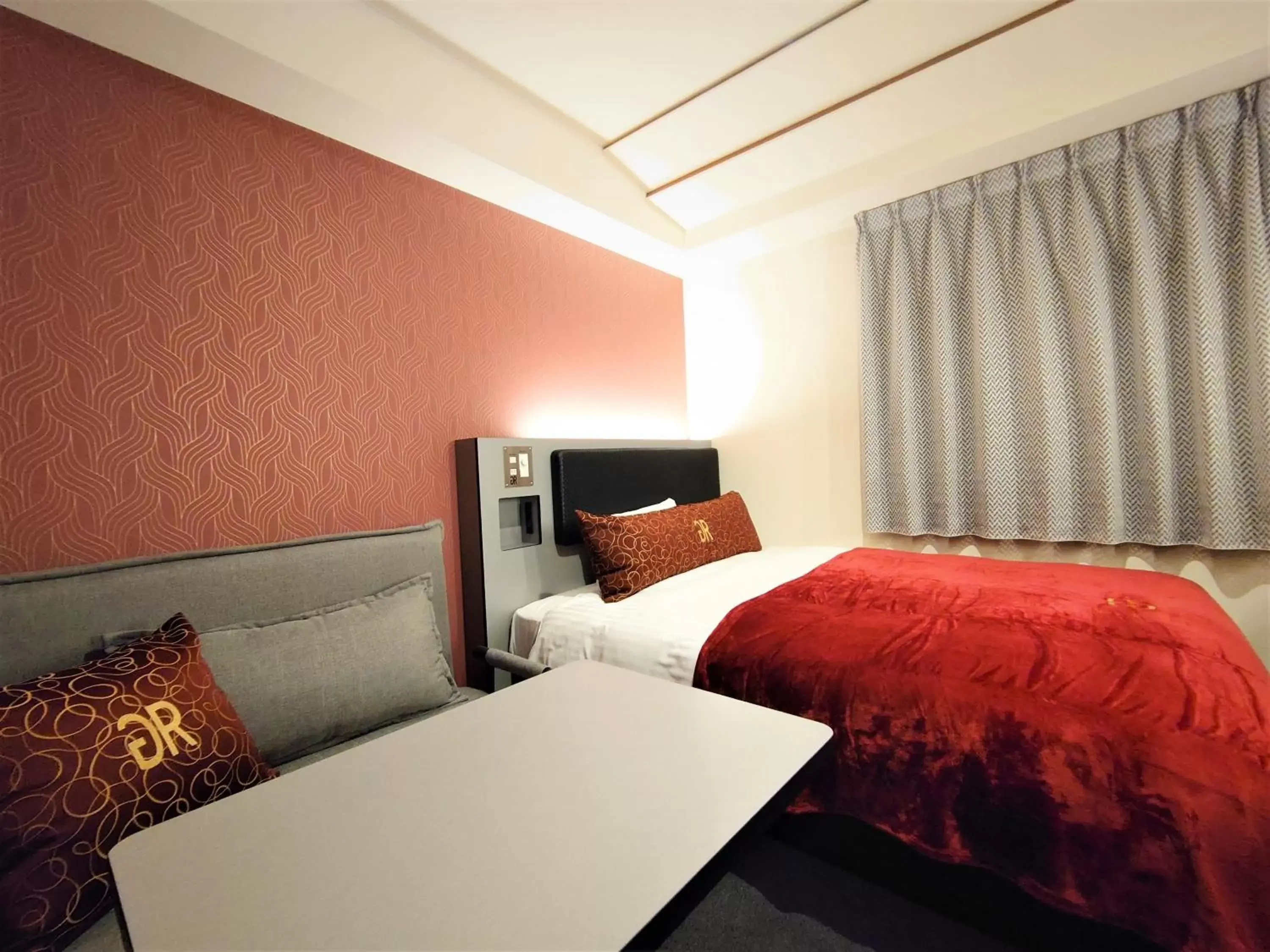 Premium Room with Sofa Bed - single occupancy - Smoking in Green Rich Hotel Matsue Station Across - Artificial hot spring Futamata Yunohana Premium Room with Sofa Bed - single occupancy - Smoking in Green Rich Hotel Matsue Station Across - Artificial hot spring Futamata Yunohana