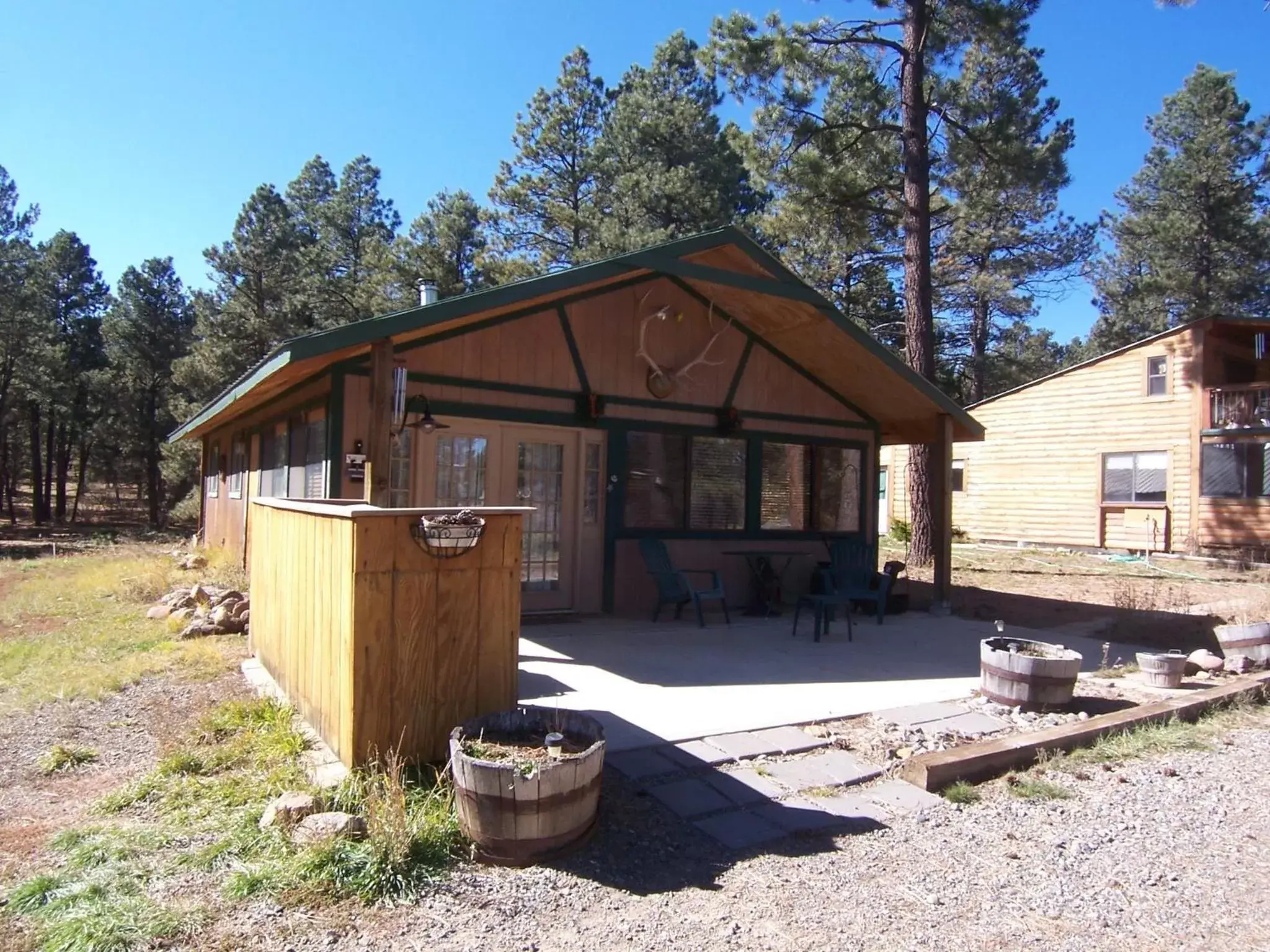 Cottage - Non-Smoking in Elktrace Bed and Breakfast Cottage - Non-Smoking in Elktrace Bed and Breakfast