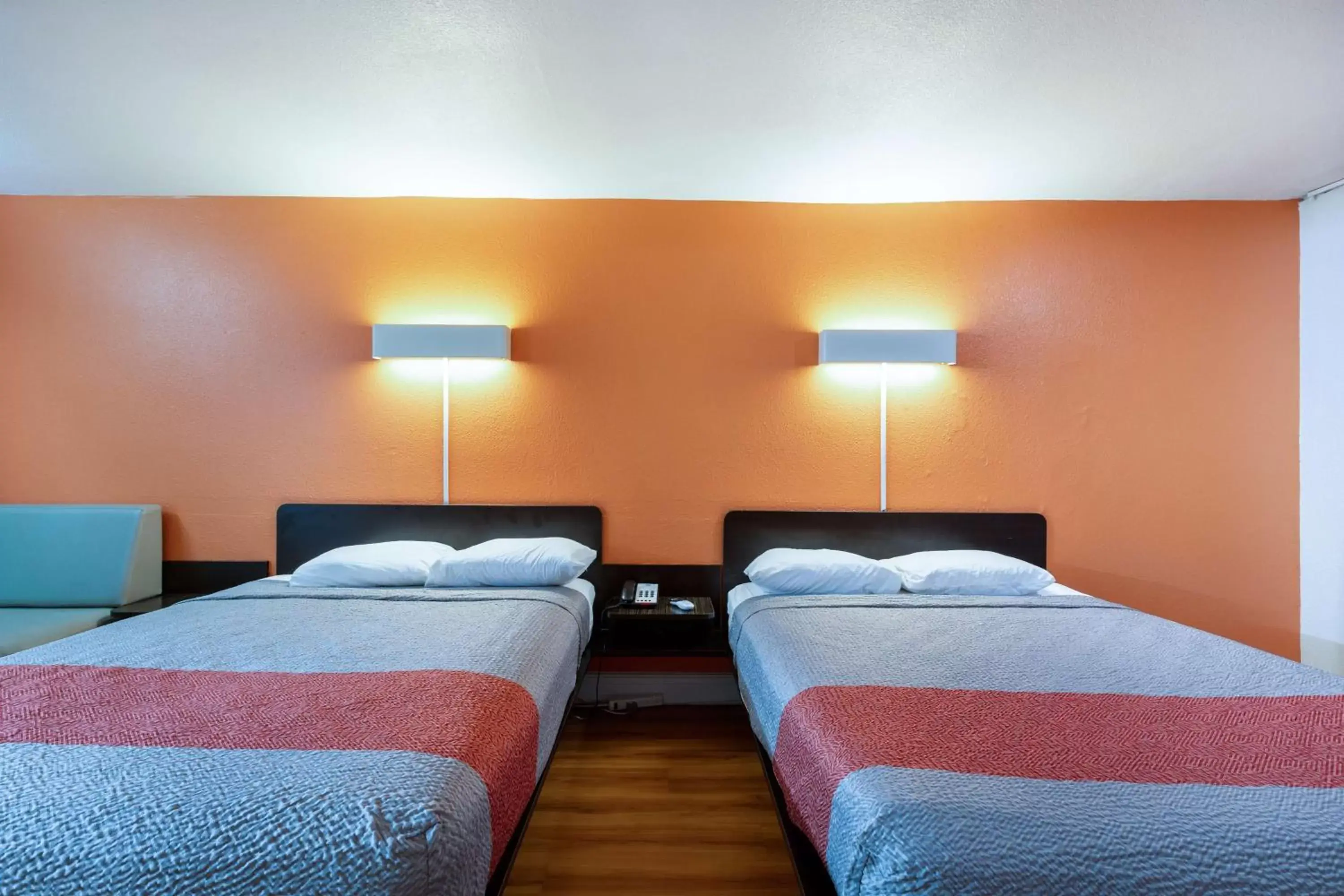 Quadruple Room - Disability Access - Non-Smoking in Motel 6-Houston, TX - East Quadruple Room - Disability Access - Non-Smoking in Motel 6-Houston, TX - East