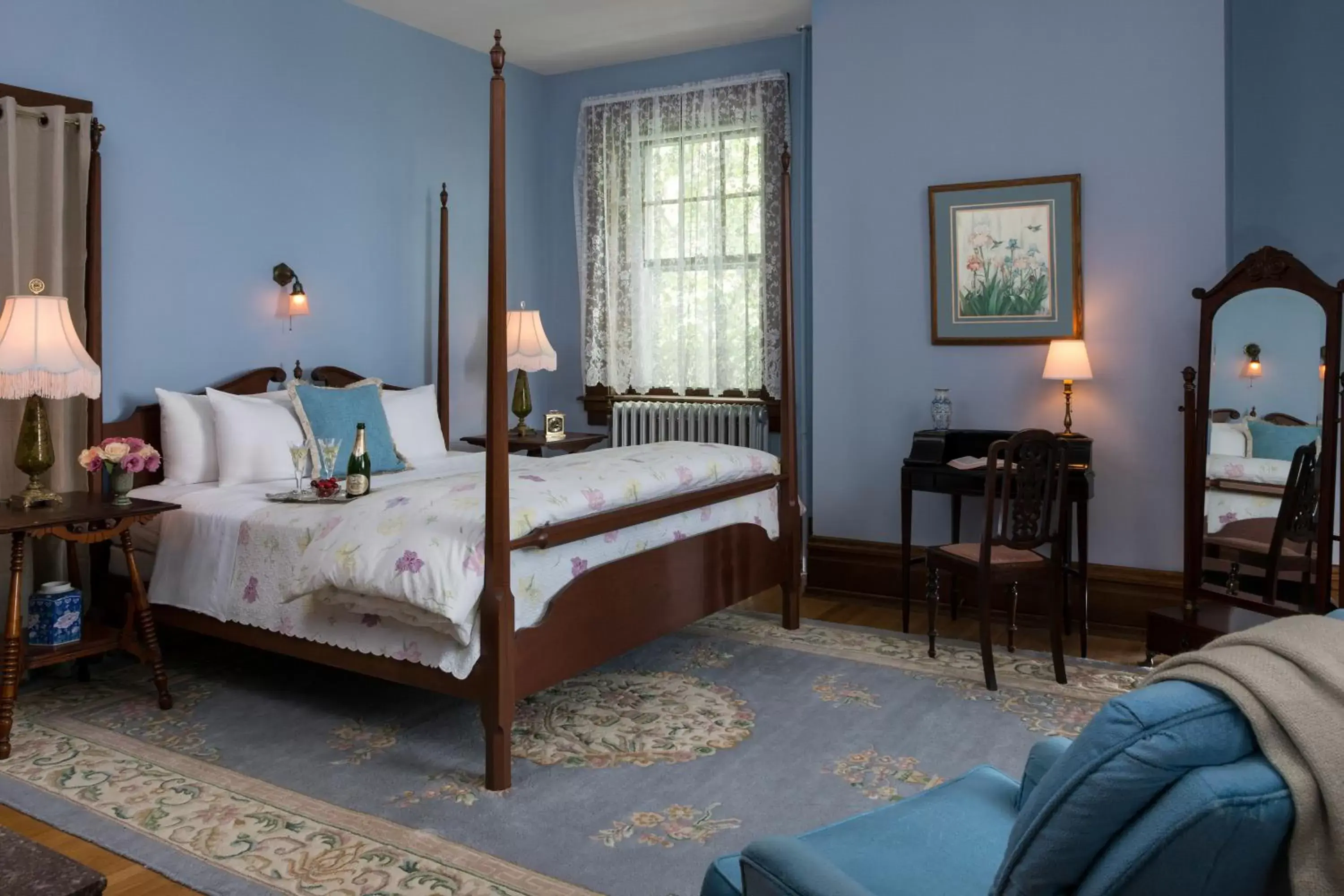 King Room with Spa Bath in Mercersburg Inn King Room with Spa Bath in Mercersburg Inn